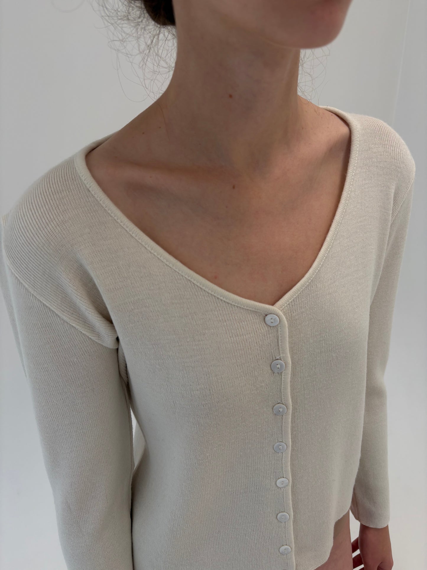 Cardigan italian din lana merino extrafina de gramaj mare