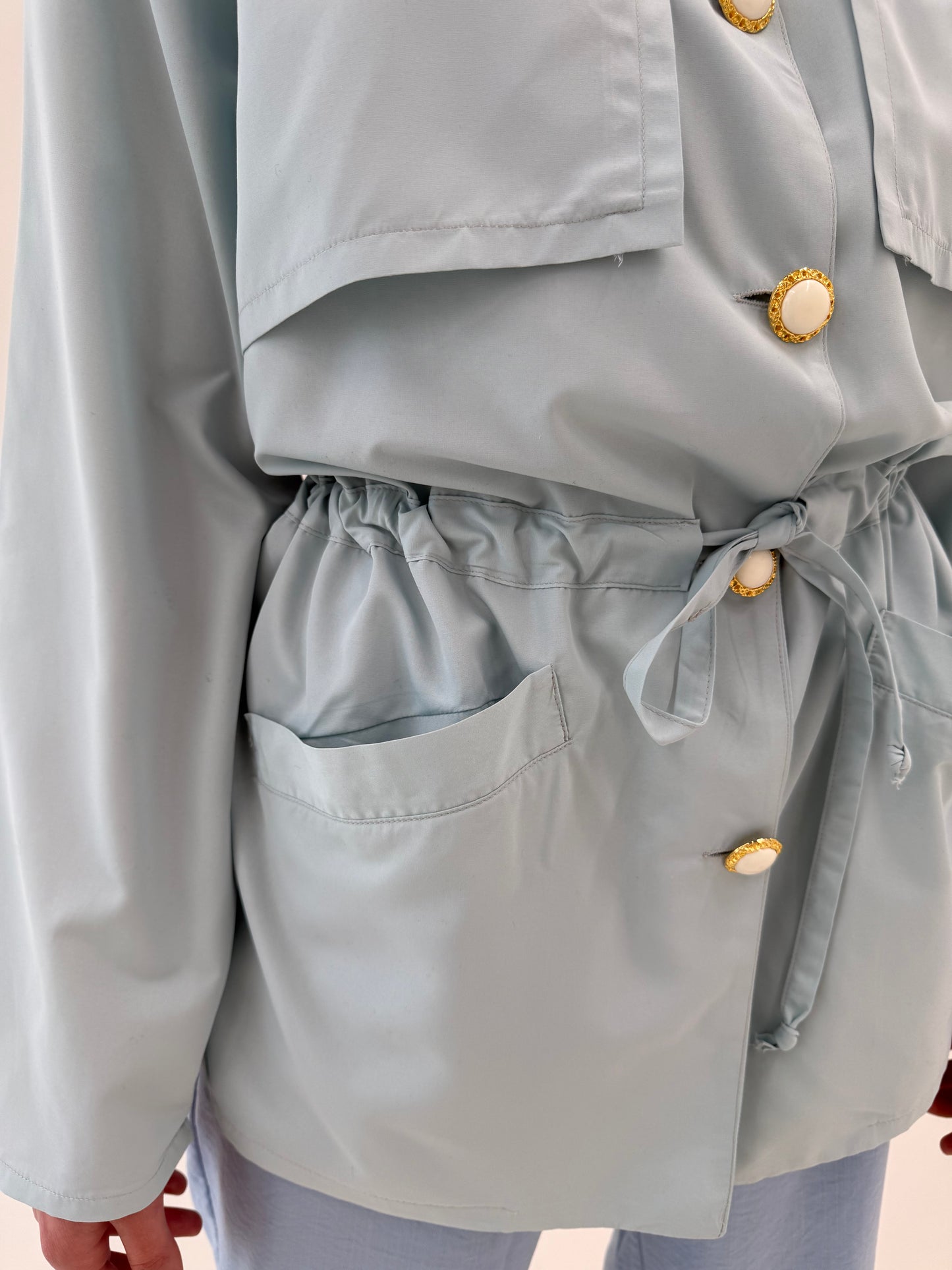 Geacă vintage baby blue impermeabilă cu nasturi perlă și talie reglabilă ultra înaltă