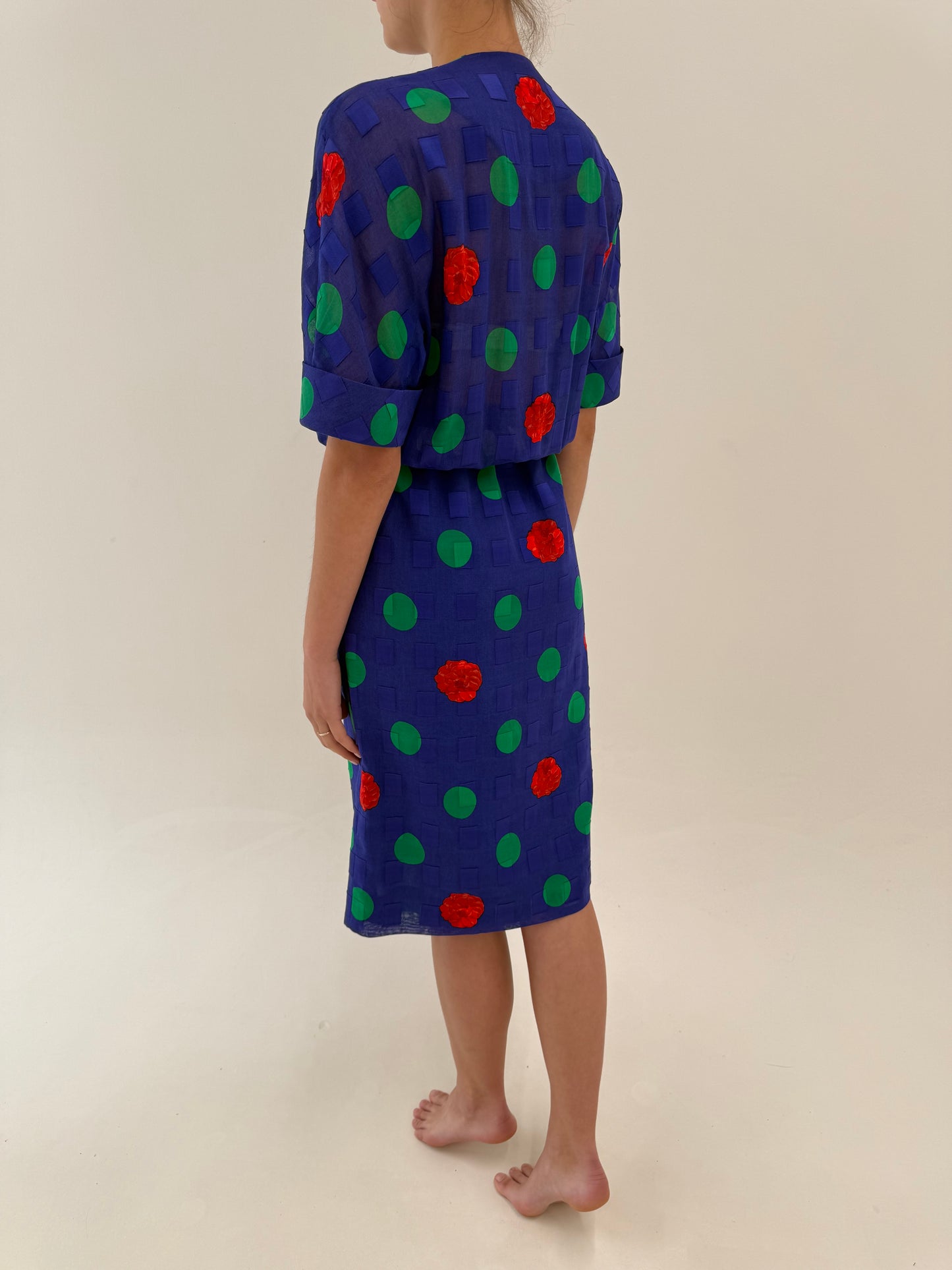 Rochie vintage indigo blue în croi retro modern cu buline din panzica fină texturată geometric