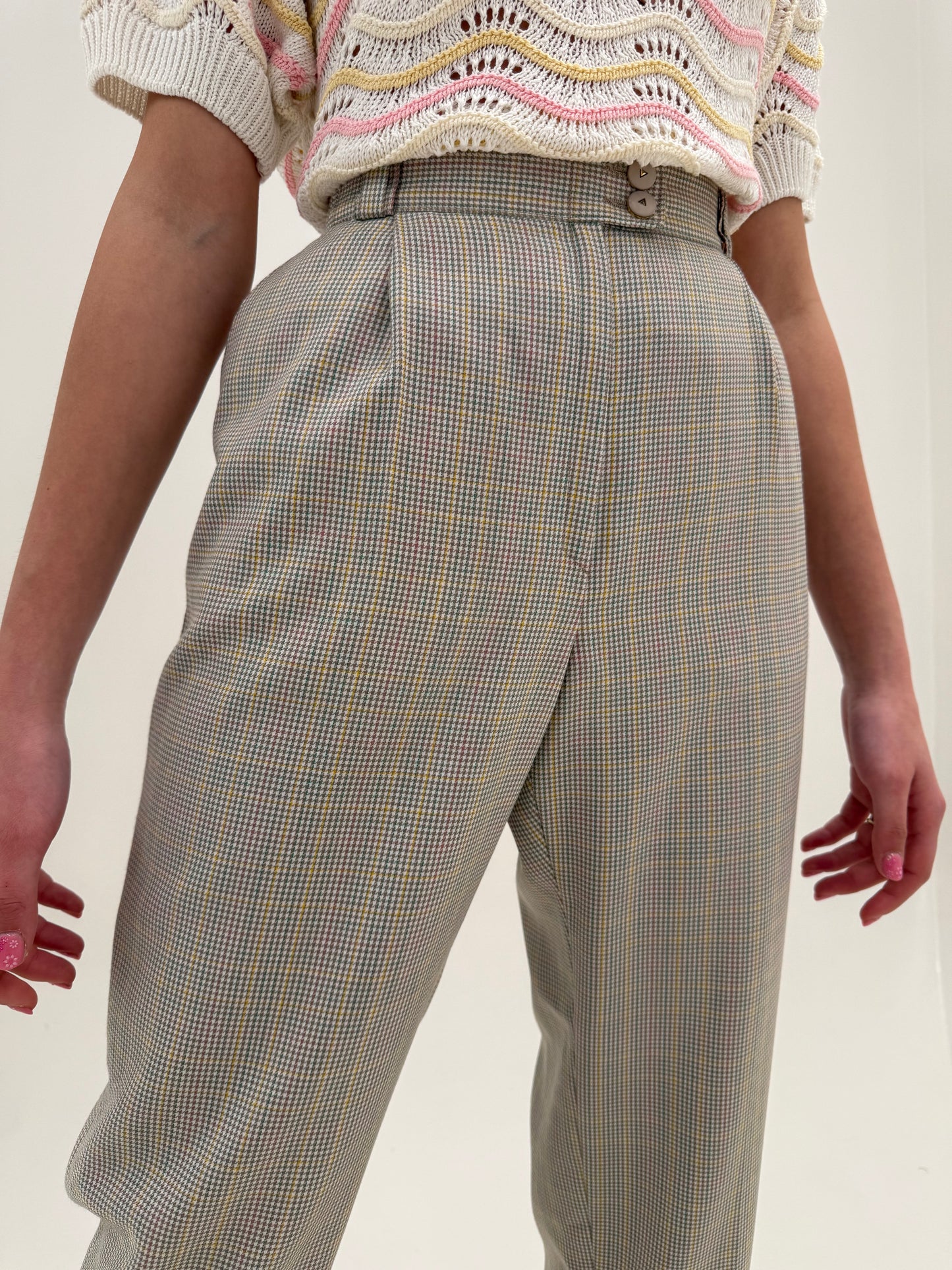 Pantaloni în carouri fine și culori pudrate de brand luxury Delmod