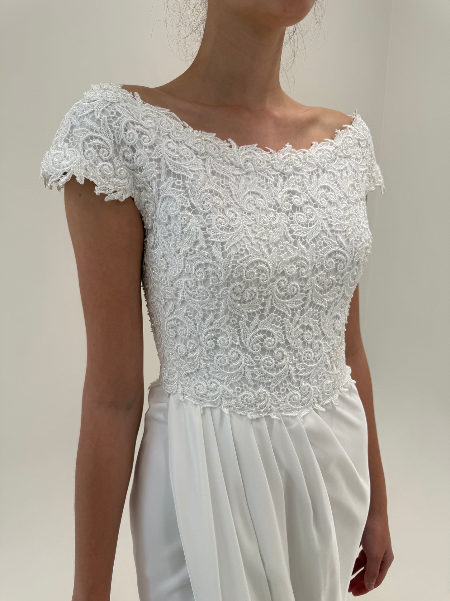 Rochie vintage maxi cu corsaj din dantelă guipure cu aplicații manuale