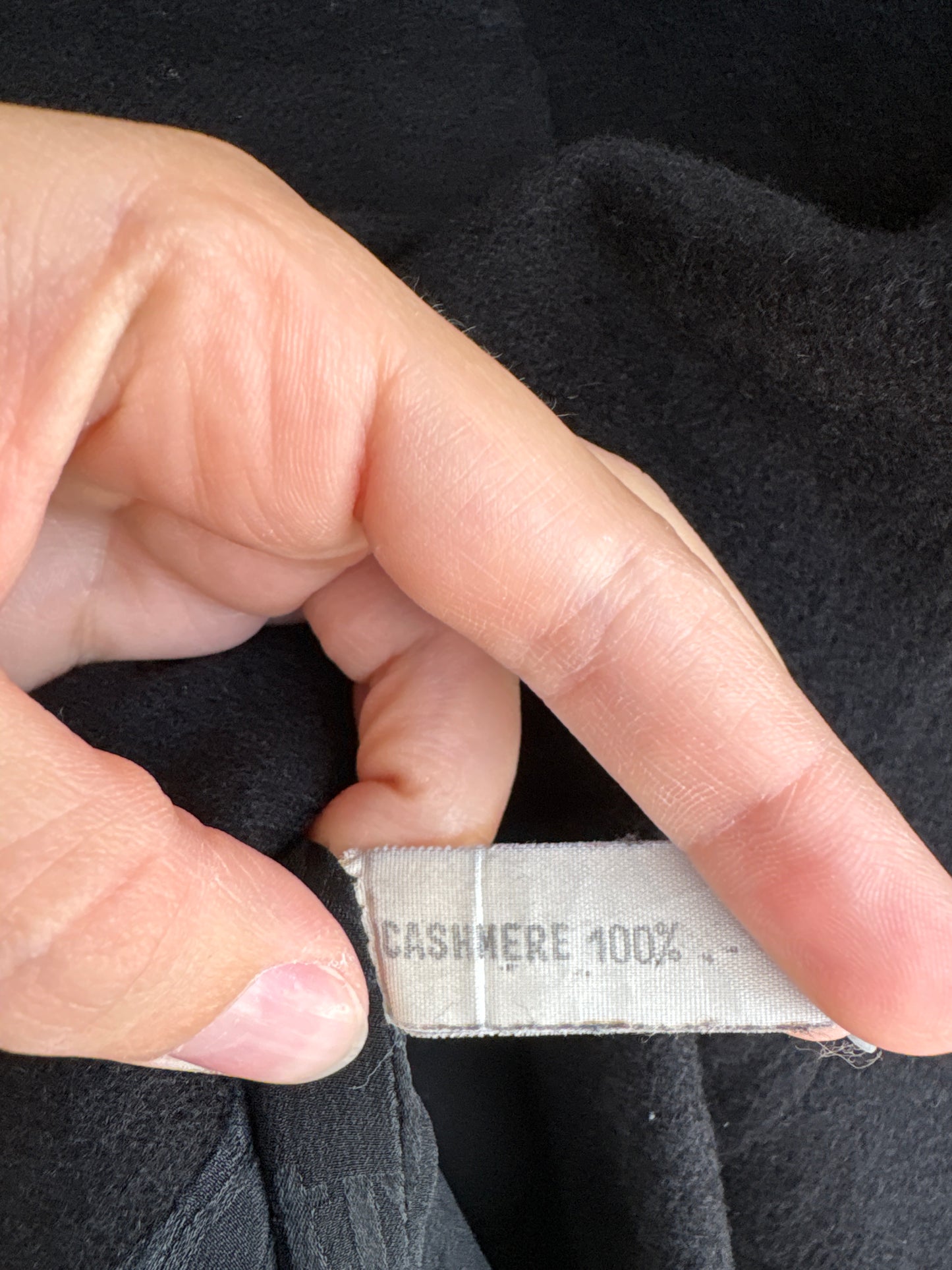 Jacheta din stofă de cașmir 100% plină cambrata neagră