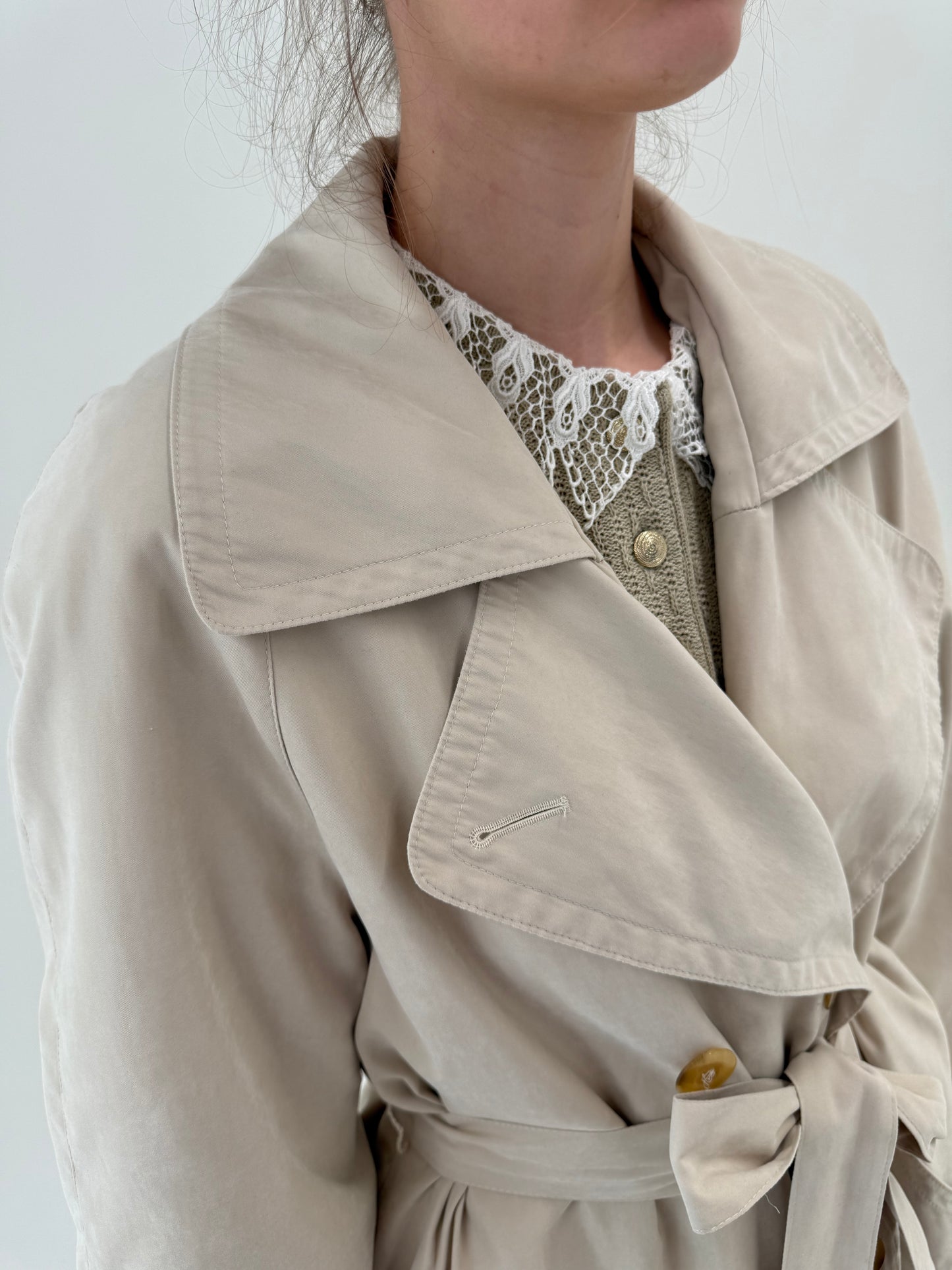 Trench vintage nude în croi lung cu talie reglabilă