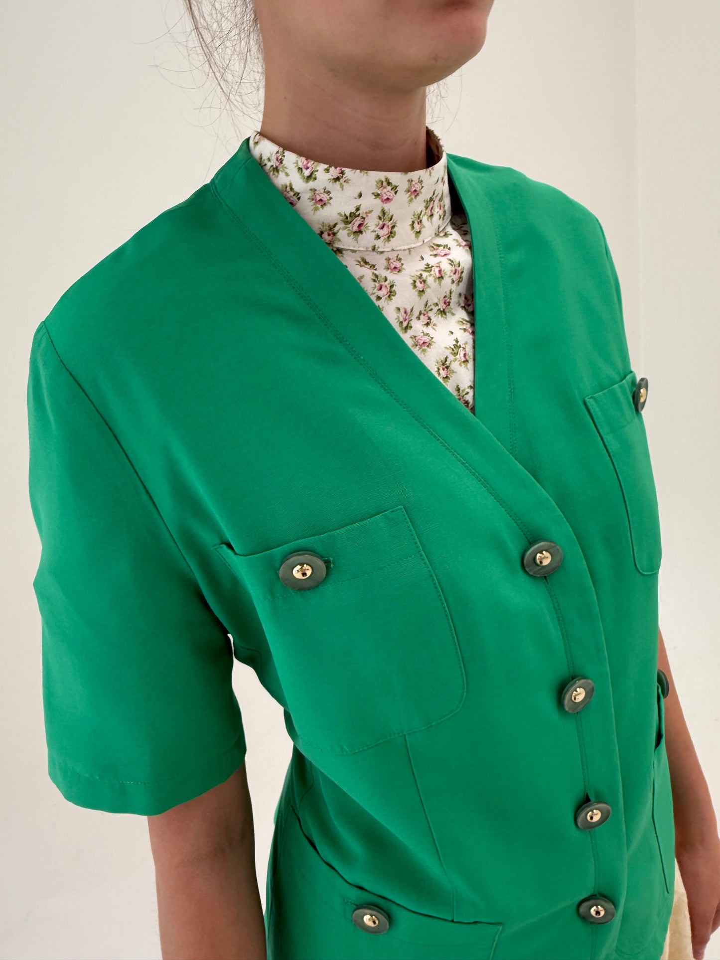 Sacou verde smarald vintage cu nasturi decorativi în cori clasic