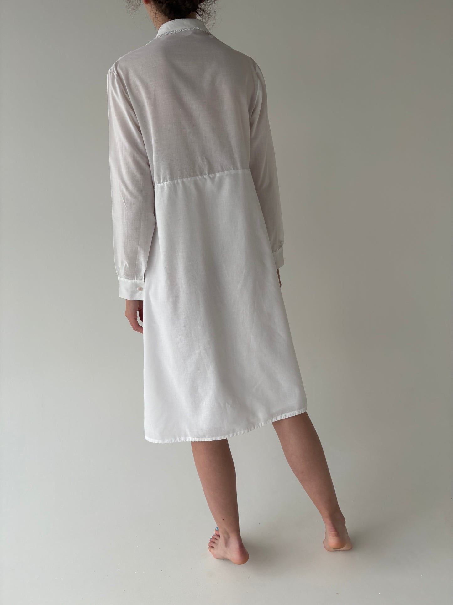 Rochie vintage tip cămașă din panzica de bumbac cu broderie