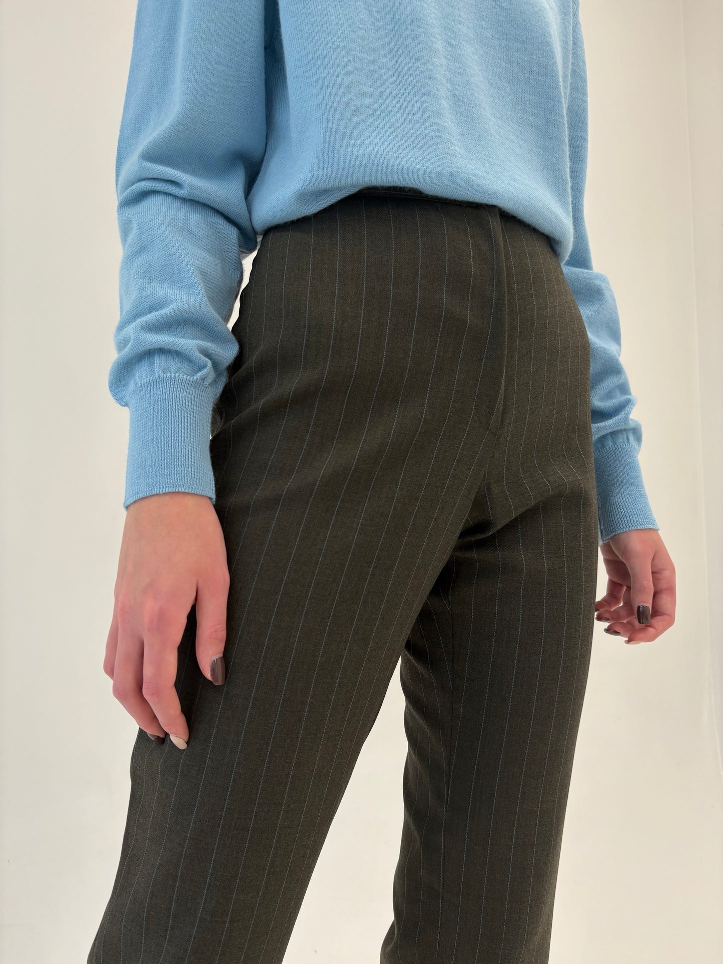 Pantaloni petite tigareta de brand super premium italiană din lana certificată