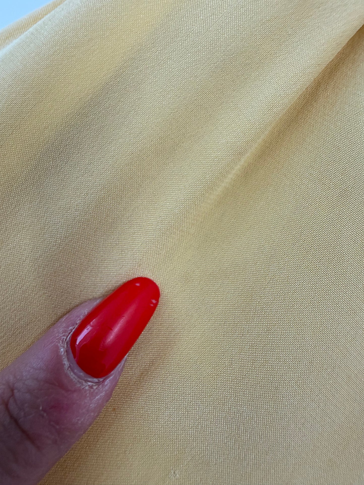 Fustă din mătase naturală butter yellow cu talie ultra înaltă