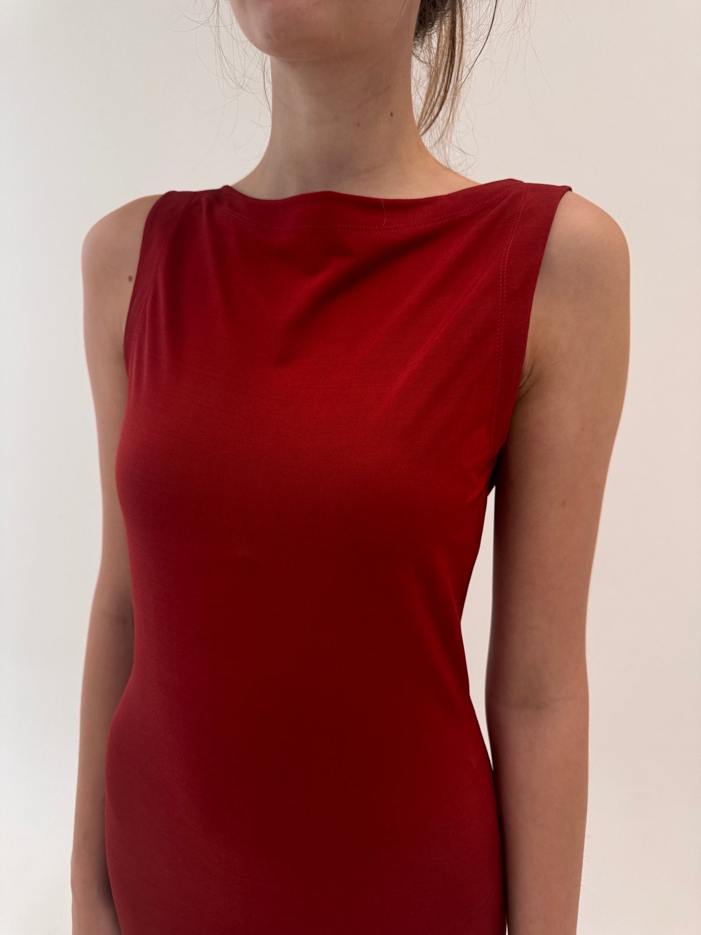 Rochie vintage excepțională cu decupaj la spate merlot red de designer italian