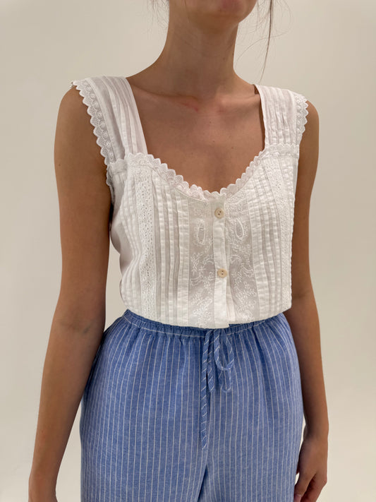 Top vintage cu broderie anglaise și bretele late din bumbac premium