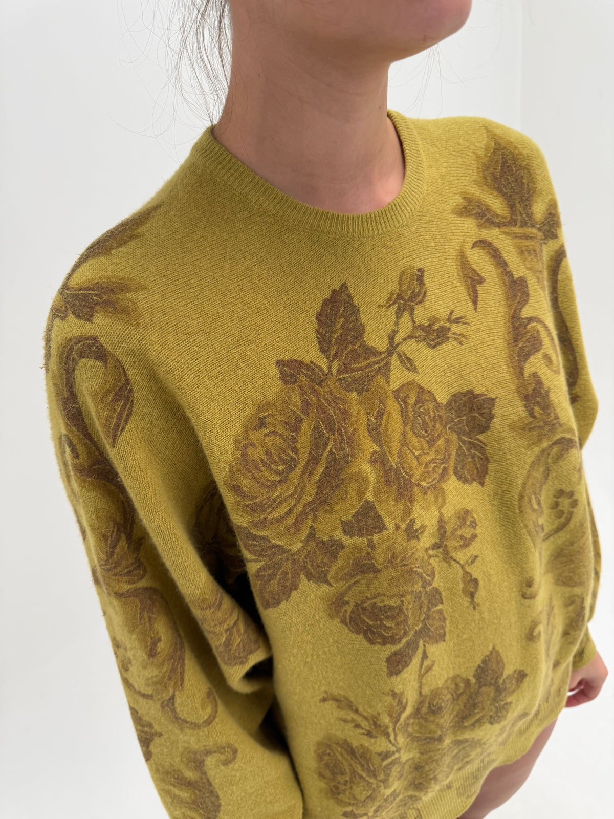 Pulover vintage chartreuse din lana extrafina cu Angora și print superb