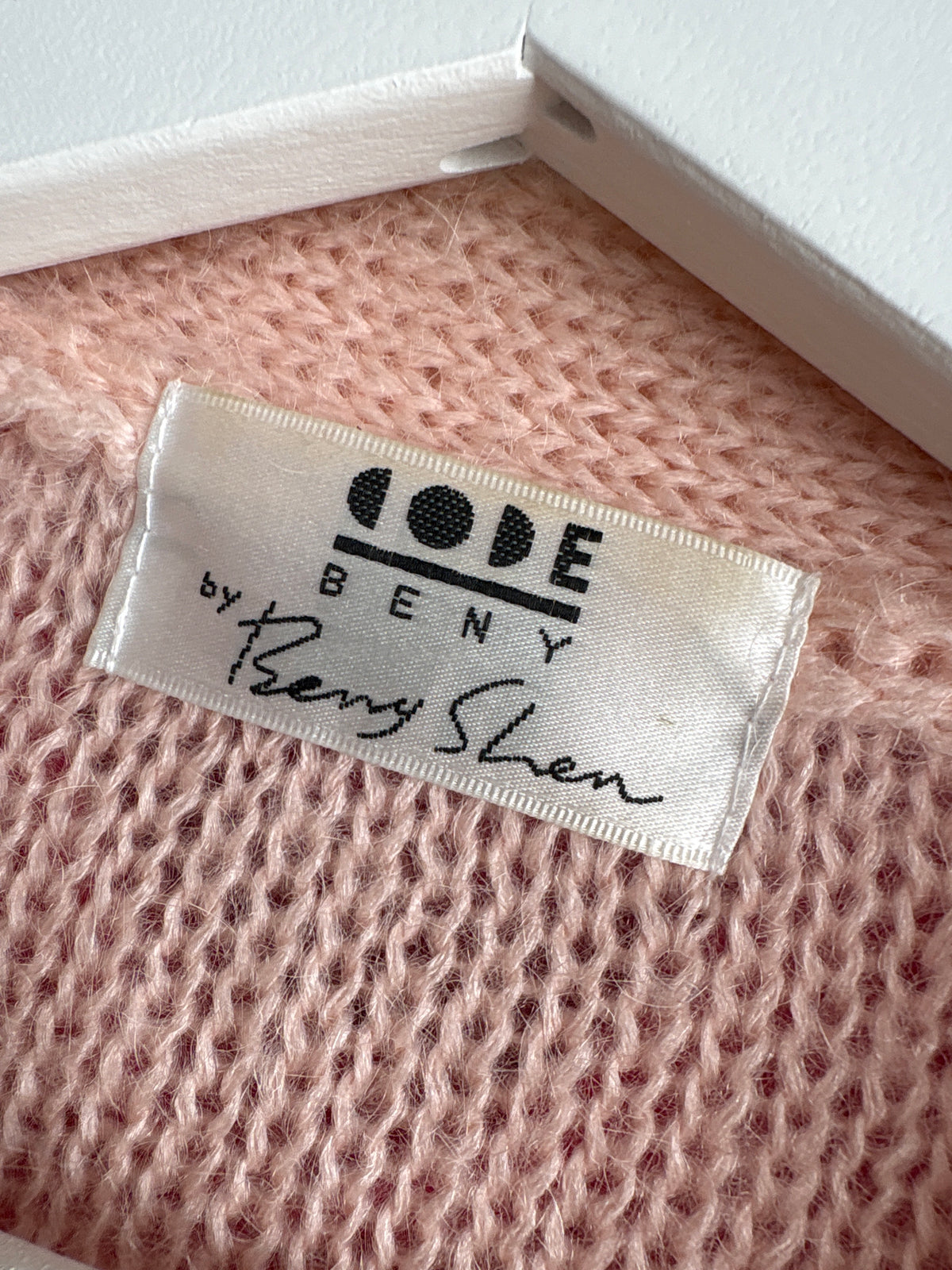 Cardigan vintage powder pink din baby mohair și nasturi perlă