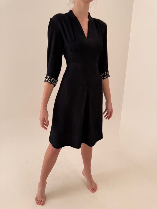 LBD vintage excepțional în croi ultra feminin cu talie marcată de la zi la seară