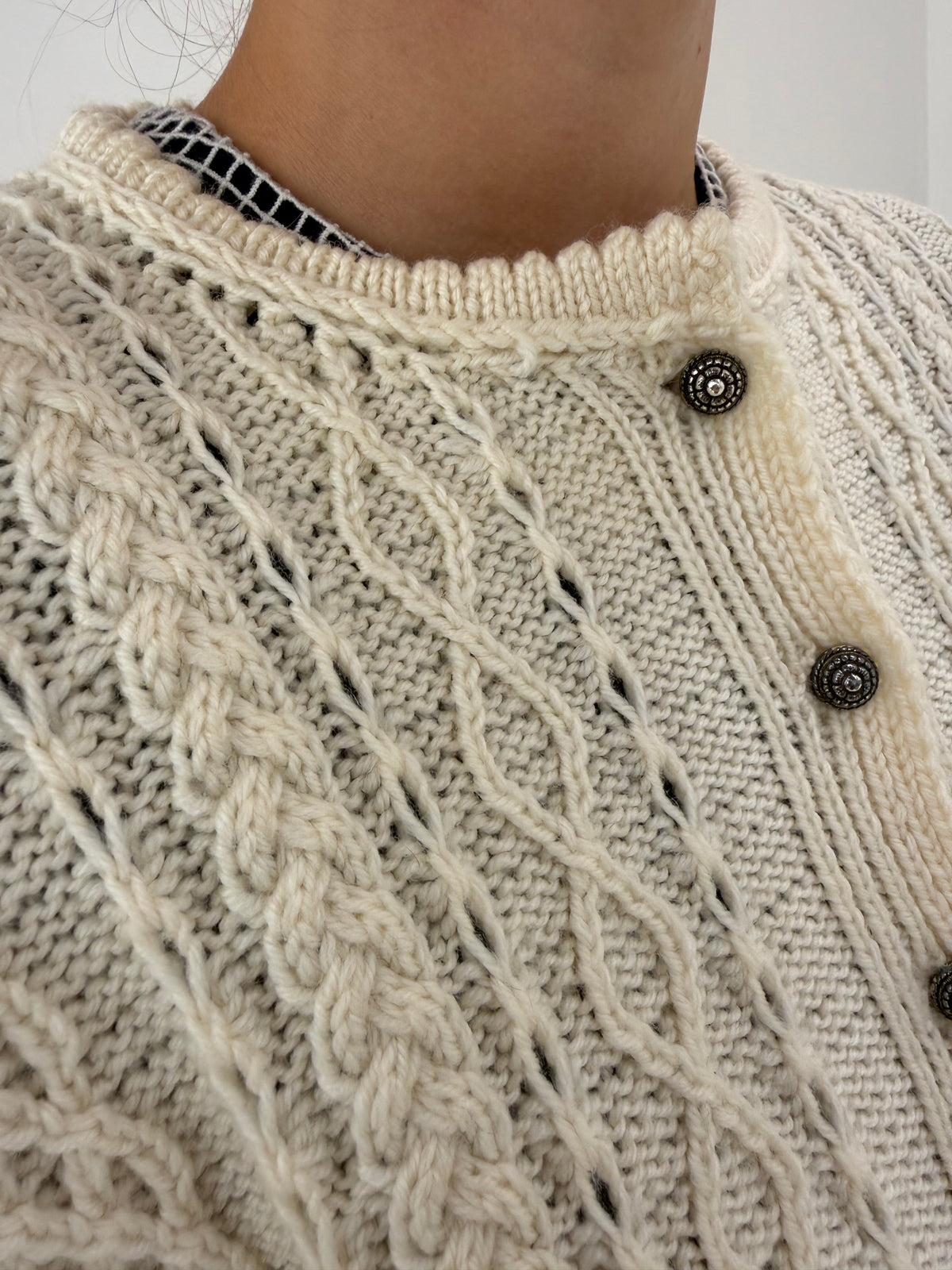 Cardigan vintage texturat din lana extrafina butter white