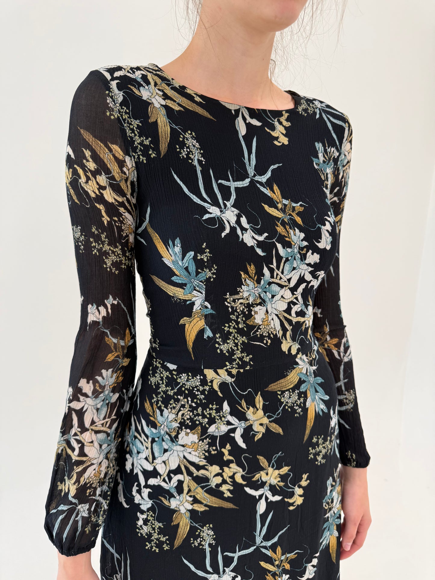 LBD maxi în croi minimalist cu print organic superb și talie marcată ultrainalta