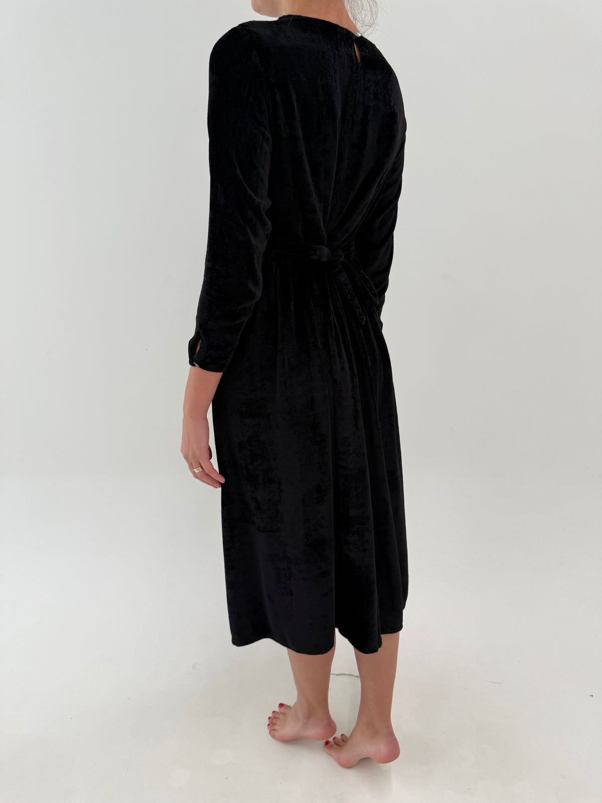LBD vintage cu influențe boho din catifea excepțională cu broderie superbă