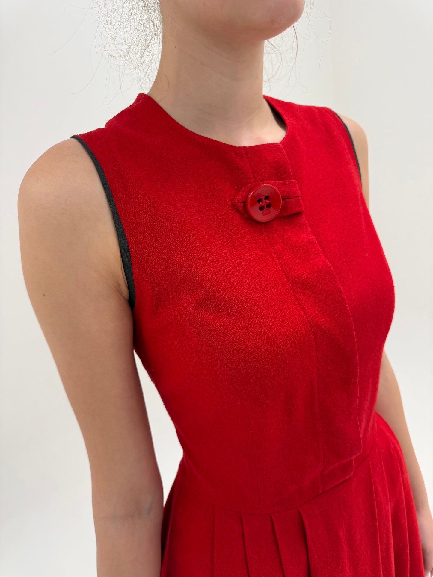 Rochie vintage cu corsaj din mătase naturală raw cherry red