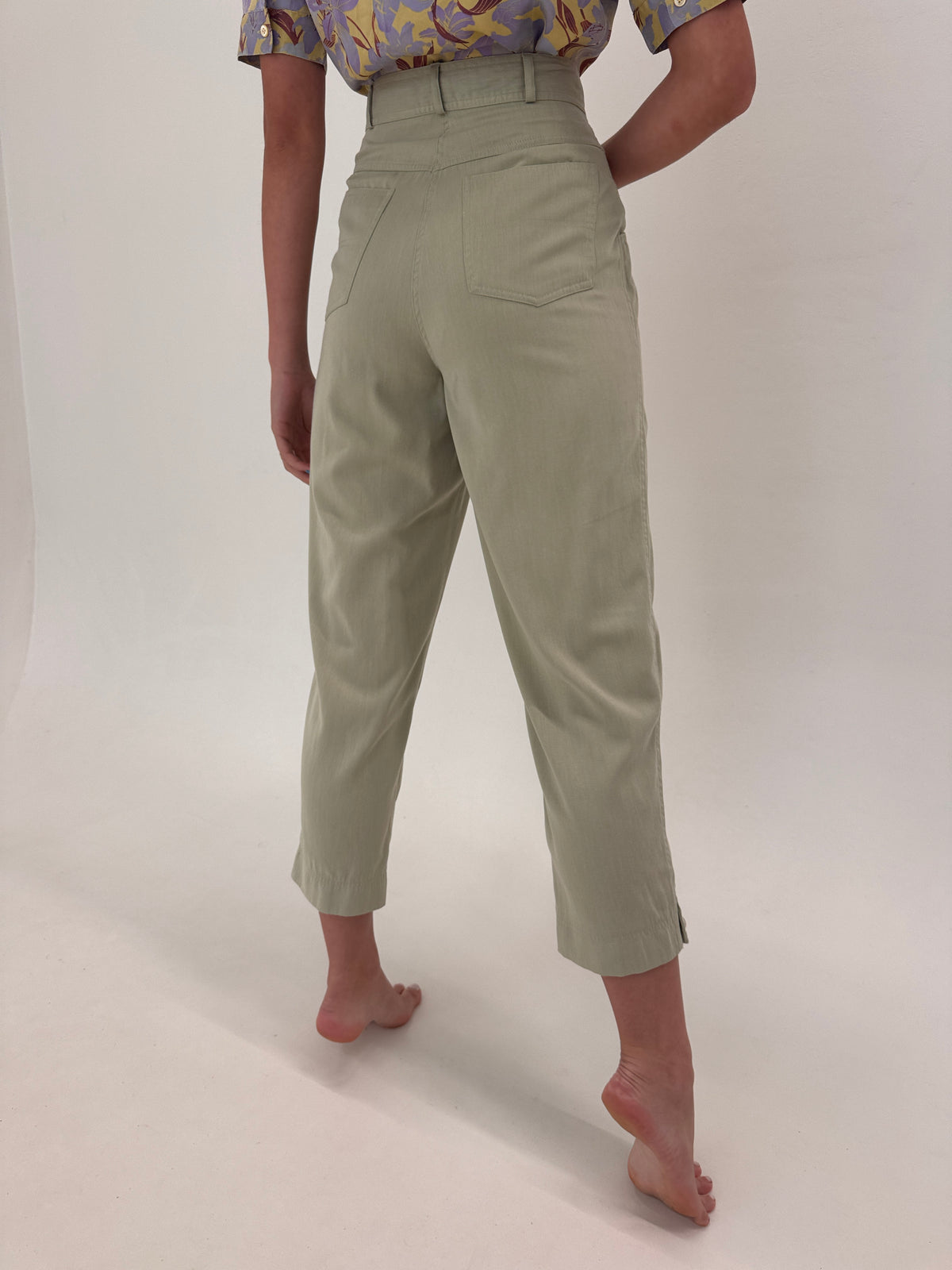 Pantaloni mom fit Sage green vintage cu talie ultra înaltă marcată