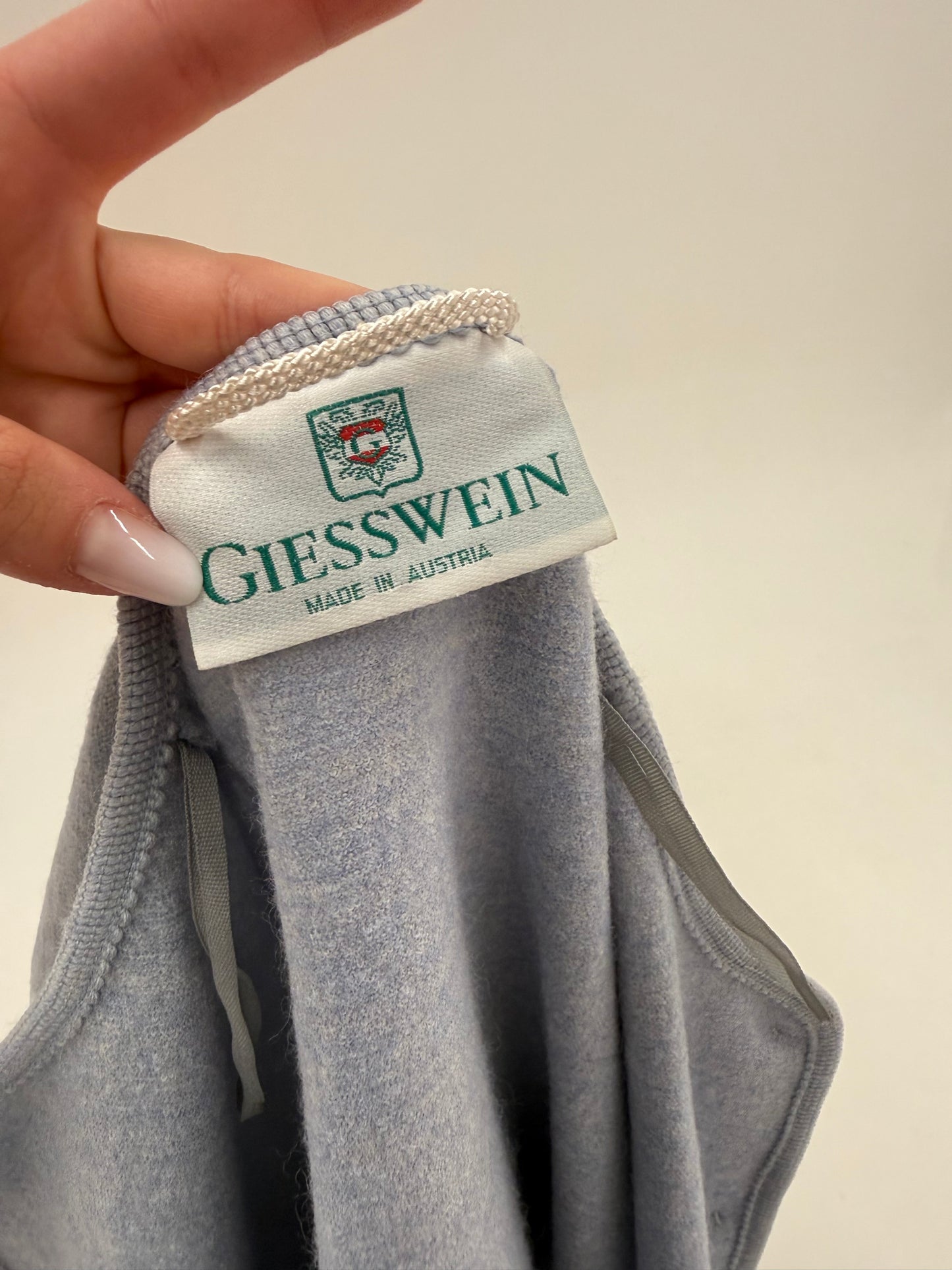 Jacheta premiul din boiled wool baby blue cu aplicații manuale