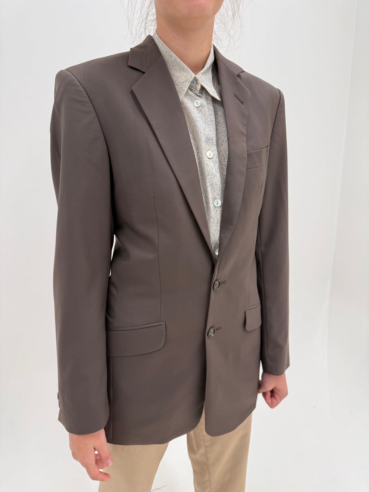 Sacou tall taupe brown din lana extrafina pura virgină certificată