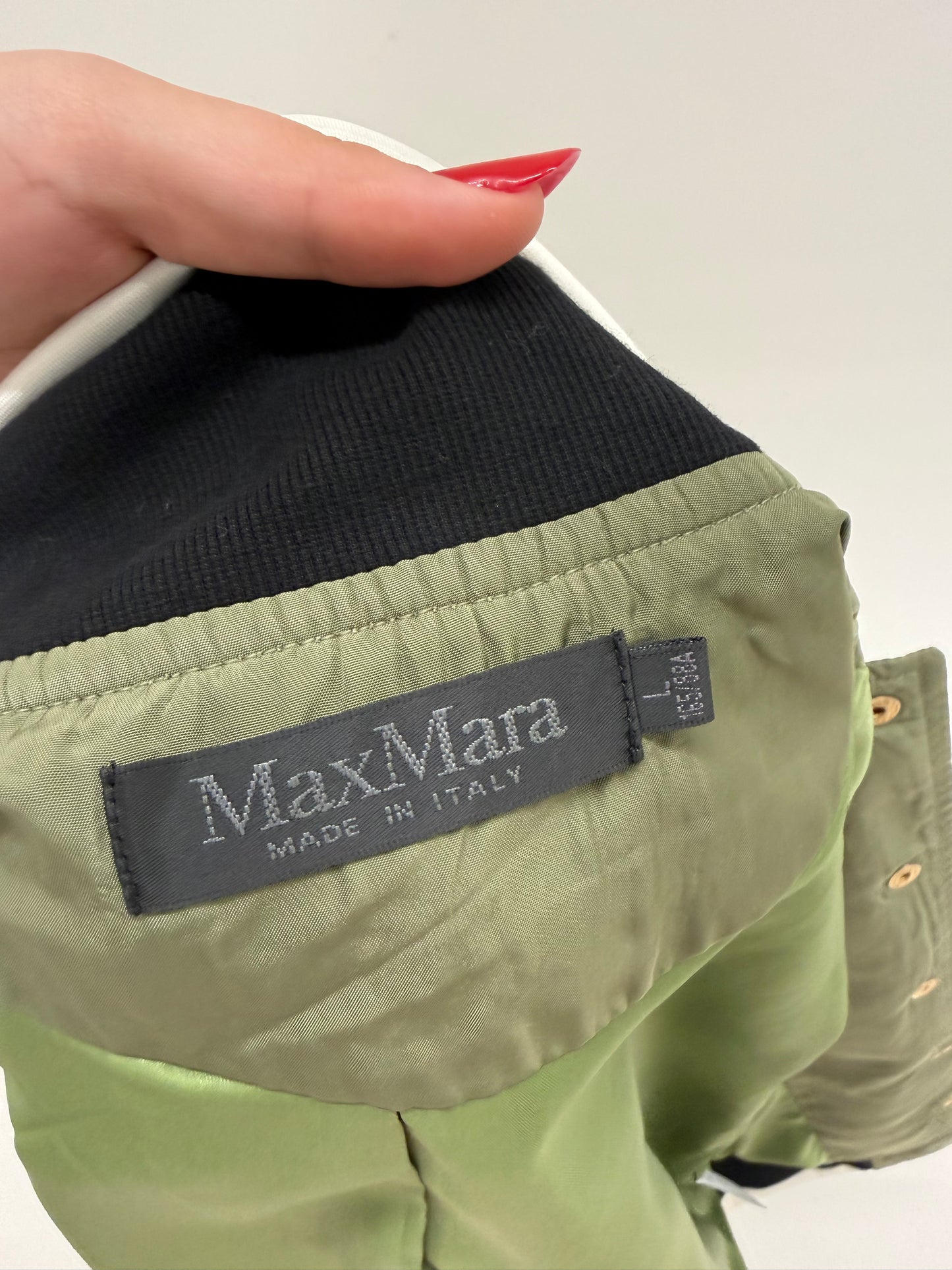 Bomber Max Mara light kaki cu feronerie aurie impermeabil