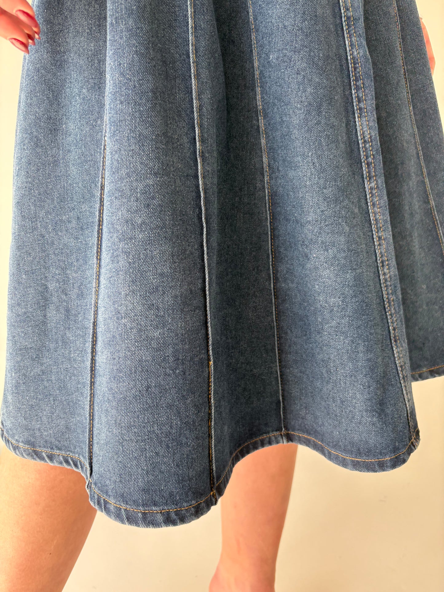 Fustă A-line din jeans premium în croi amplu și talie ultra înaltă
