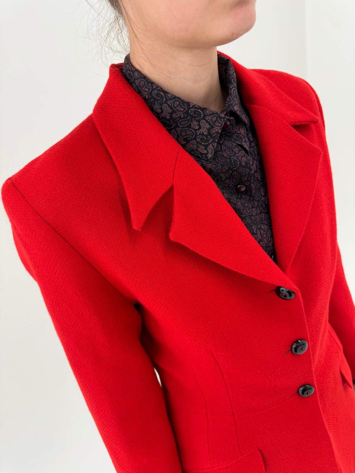 Sacou cambrat din tweed vintage italian excepțional cu revere late în croi lung