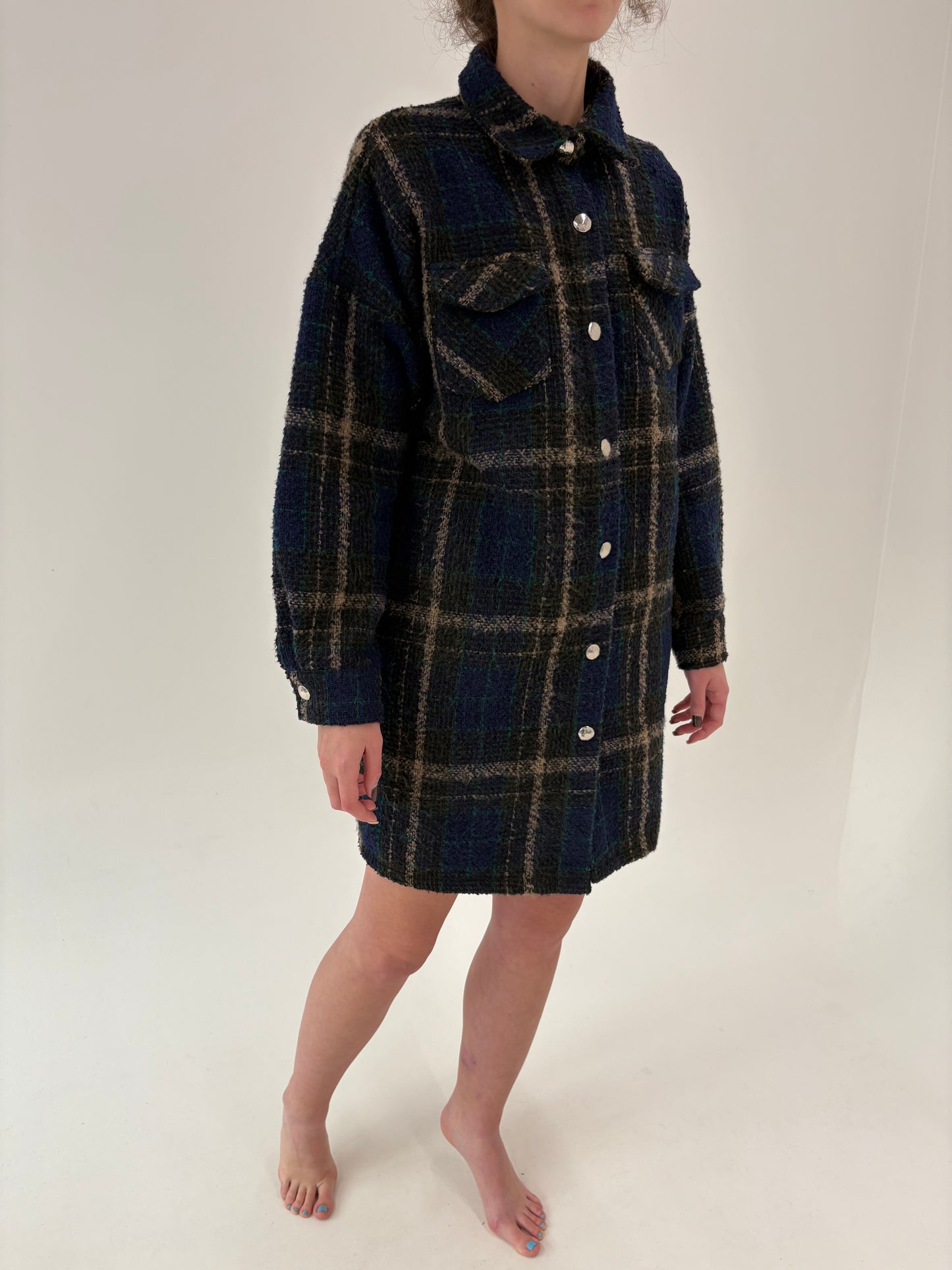 Pardesiu din boucle în combinație superbă de culori în stil cămașă oversized