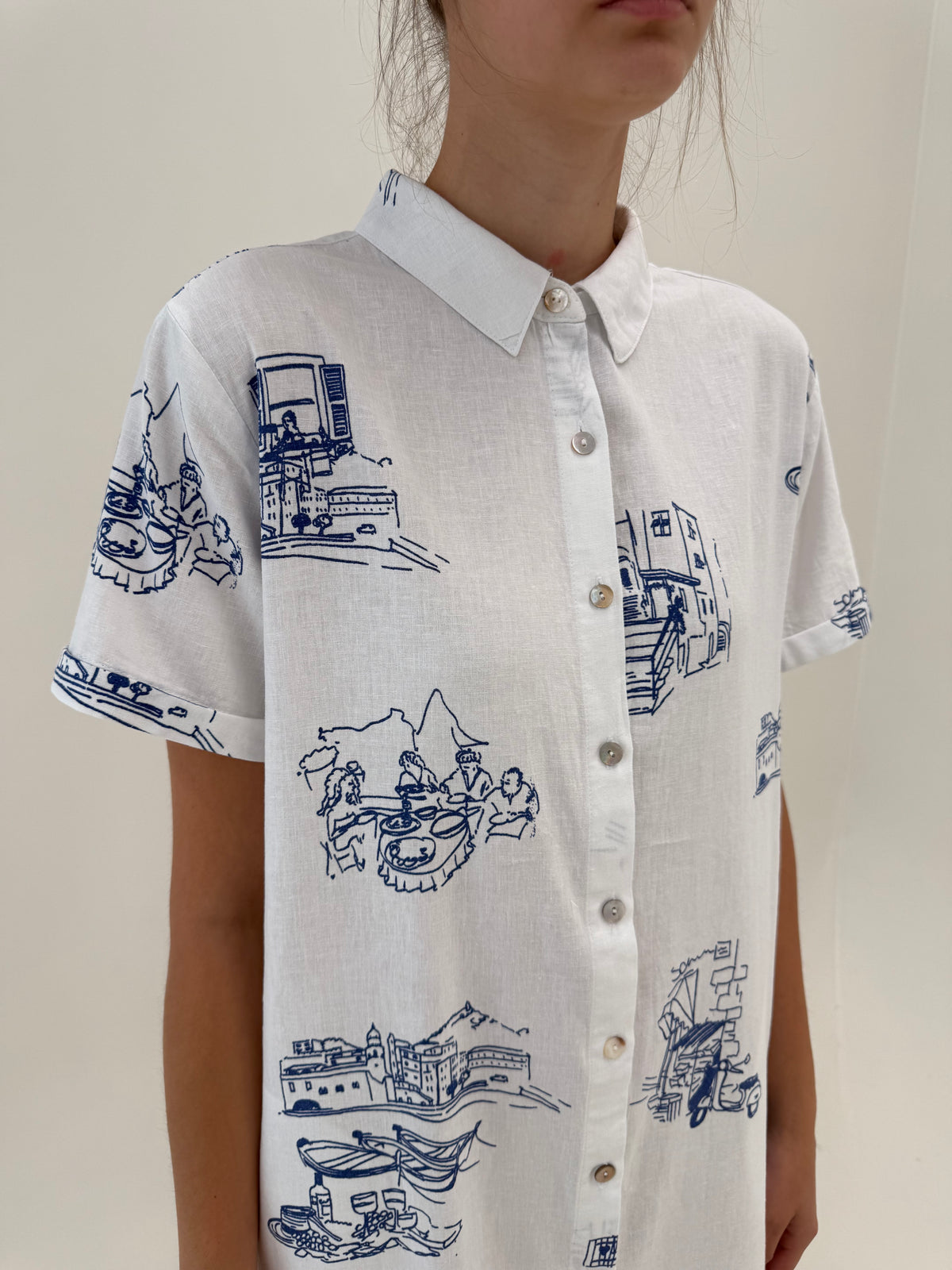 Rochie maxi din pânză cu print albastru cerneală și buzunare