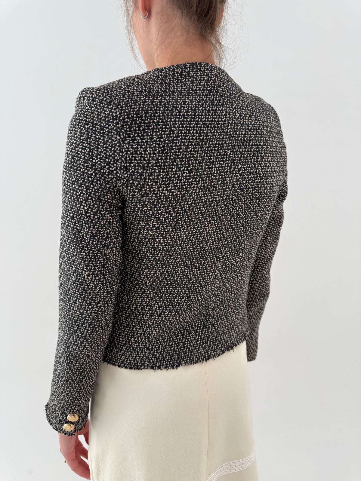 Sacou în stil Chanel din tweed excepțional de lana cu nasturi metalici aurii