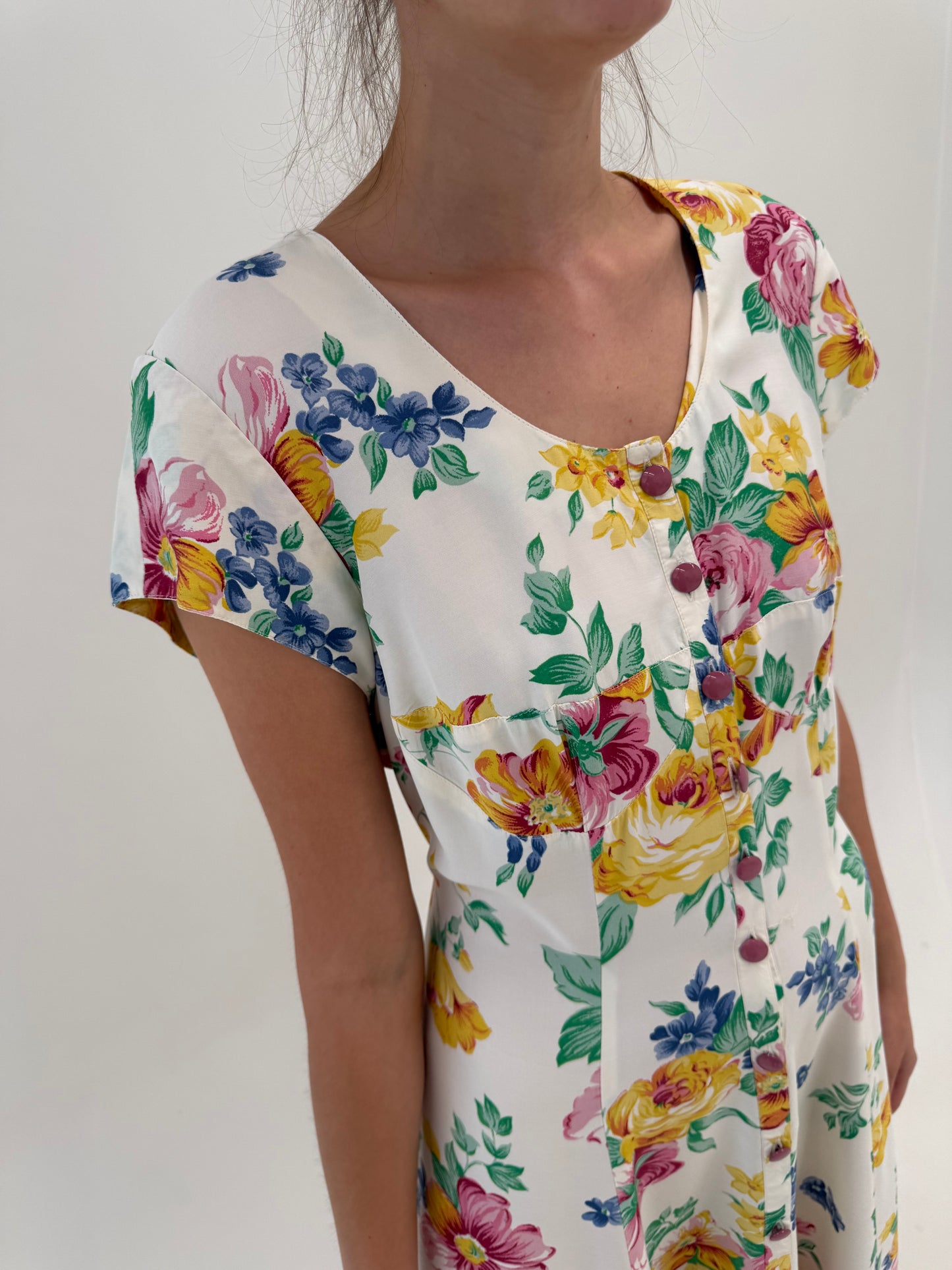 Rochie vintage maxi cu talie cambrata super vaporoasă și print floral superb