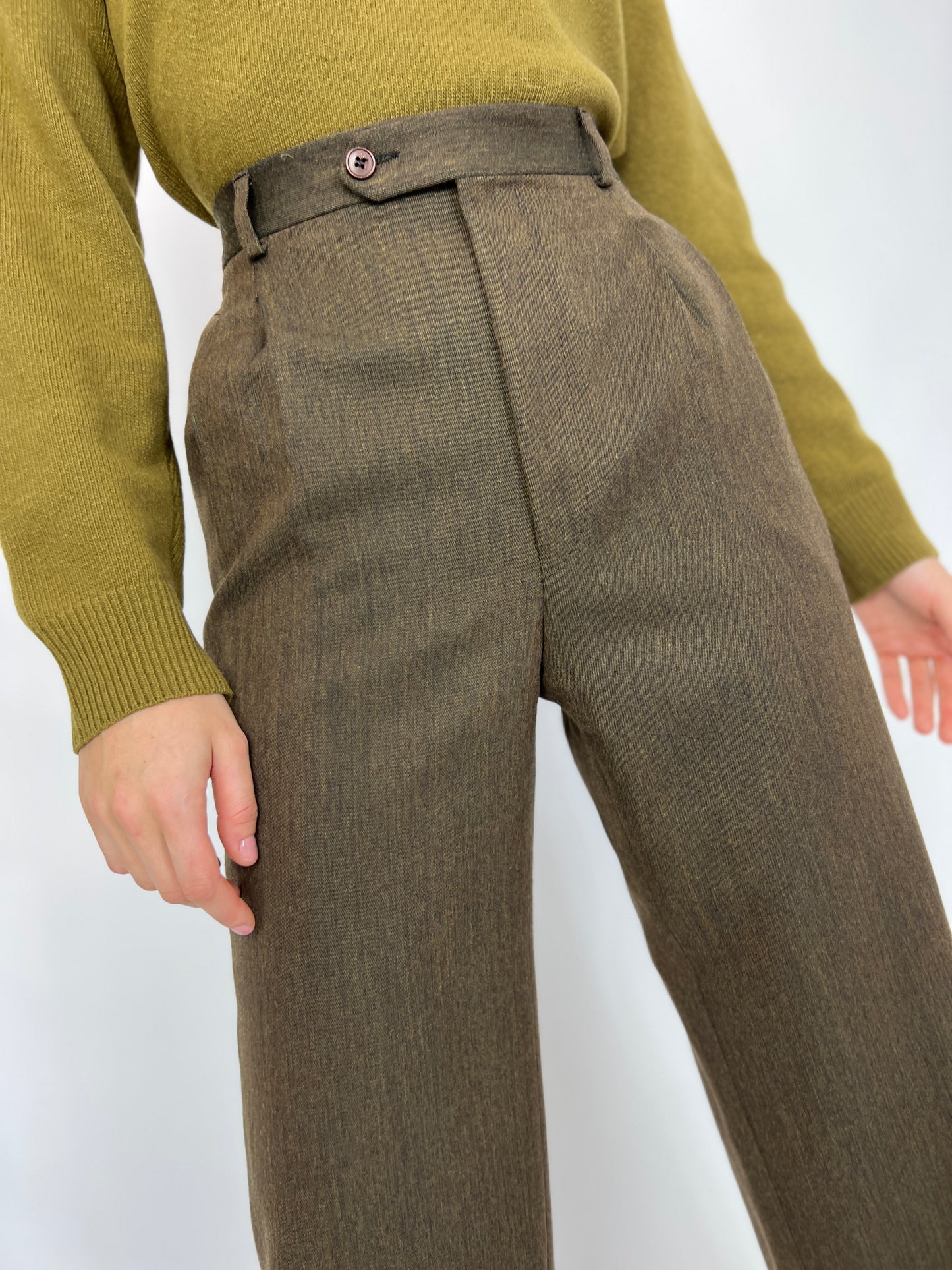 Pantaloni kaki cu pense lana plină extrafina