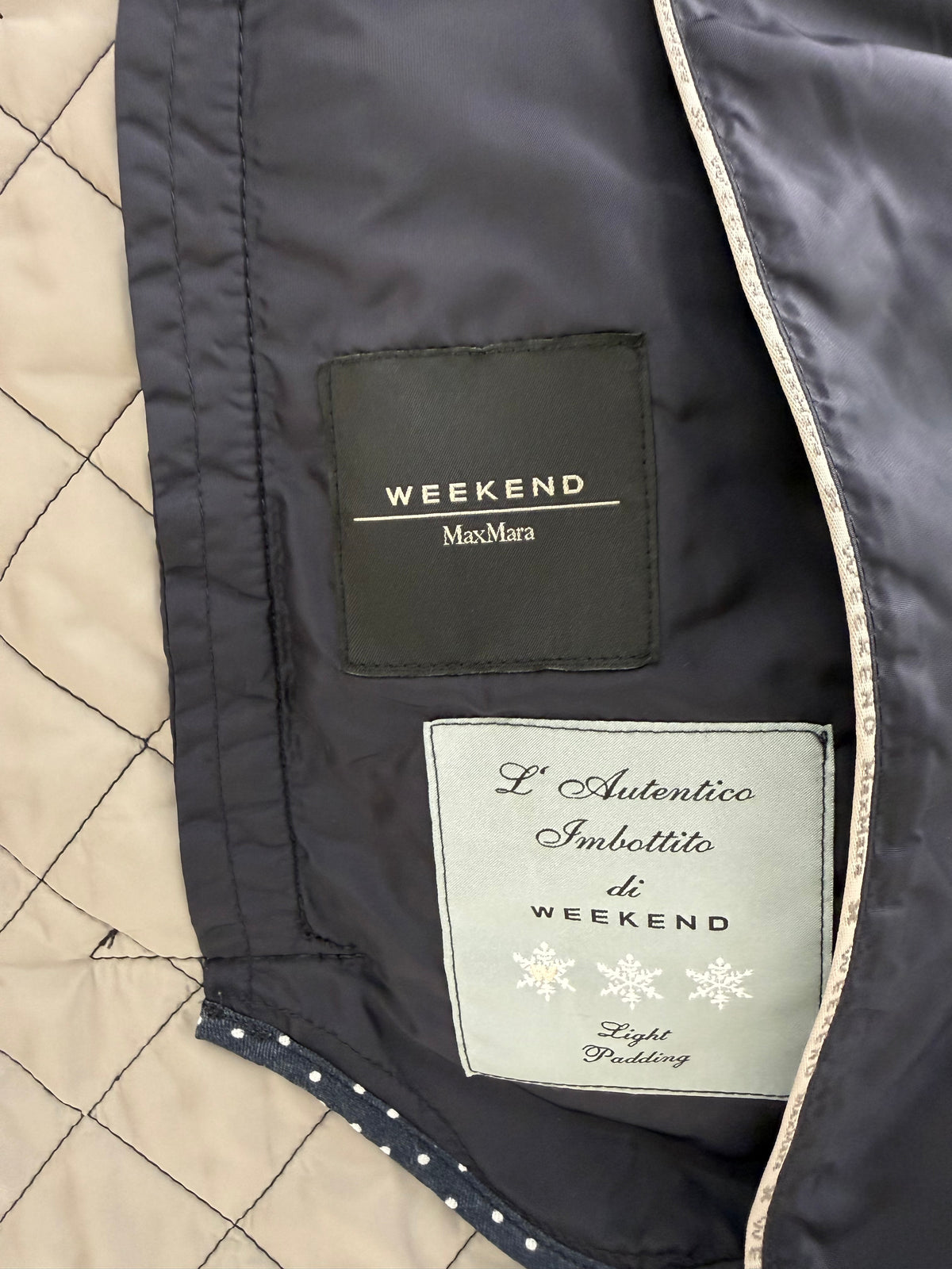 Jacheta matlasata Max Mara Navy blue în croi clasic