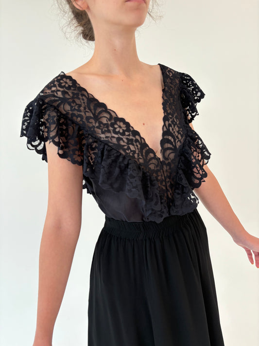Body vintage strech negru cu volane și inserții de dantelă