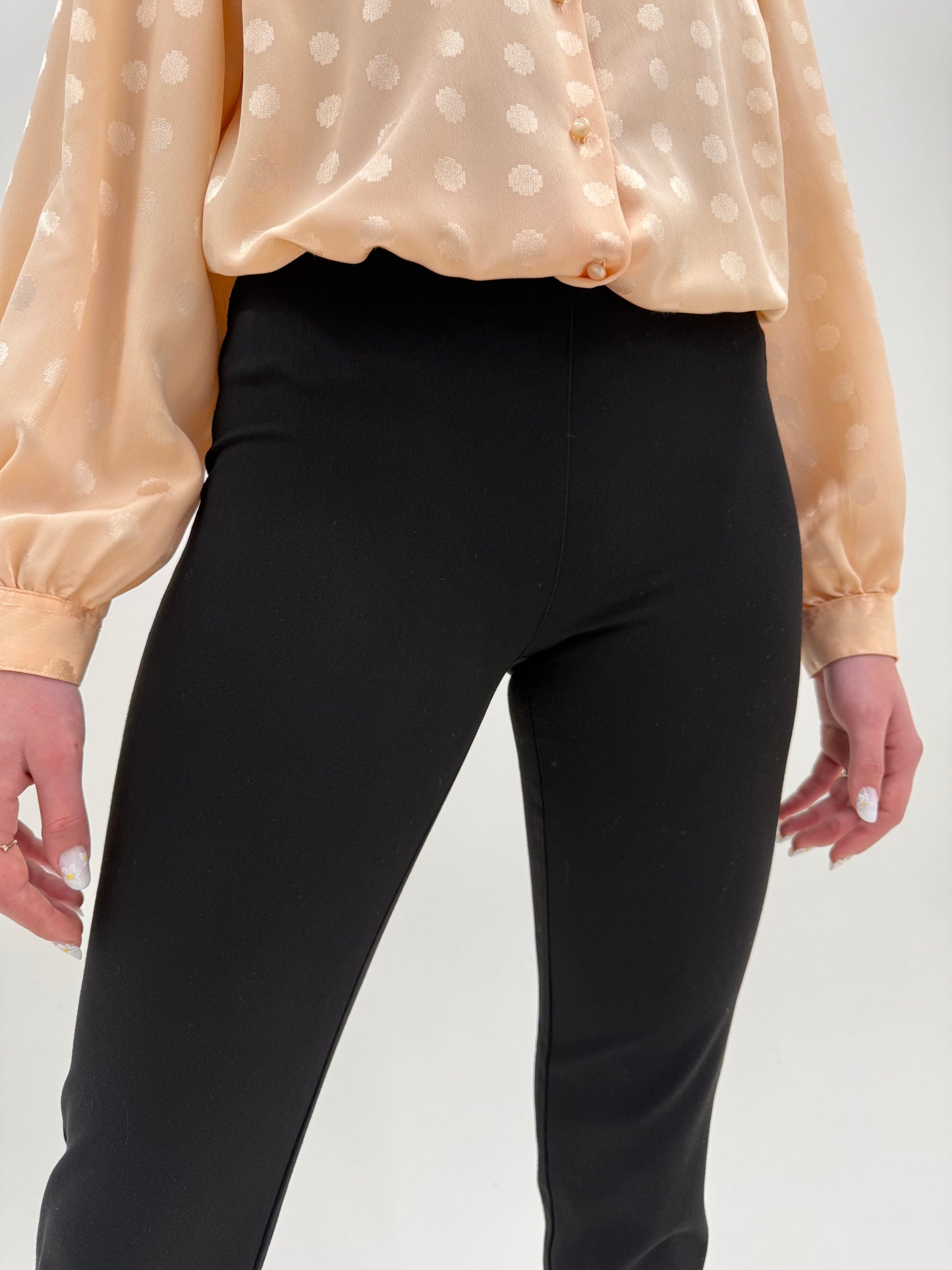 Pantaloni Armani negri comfort fit tall de la business la casual