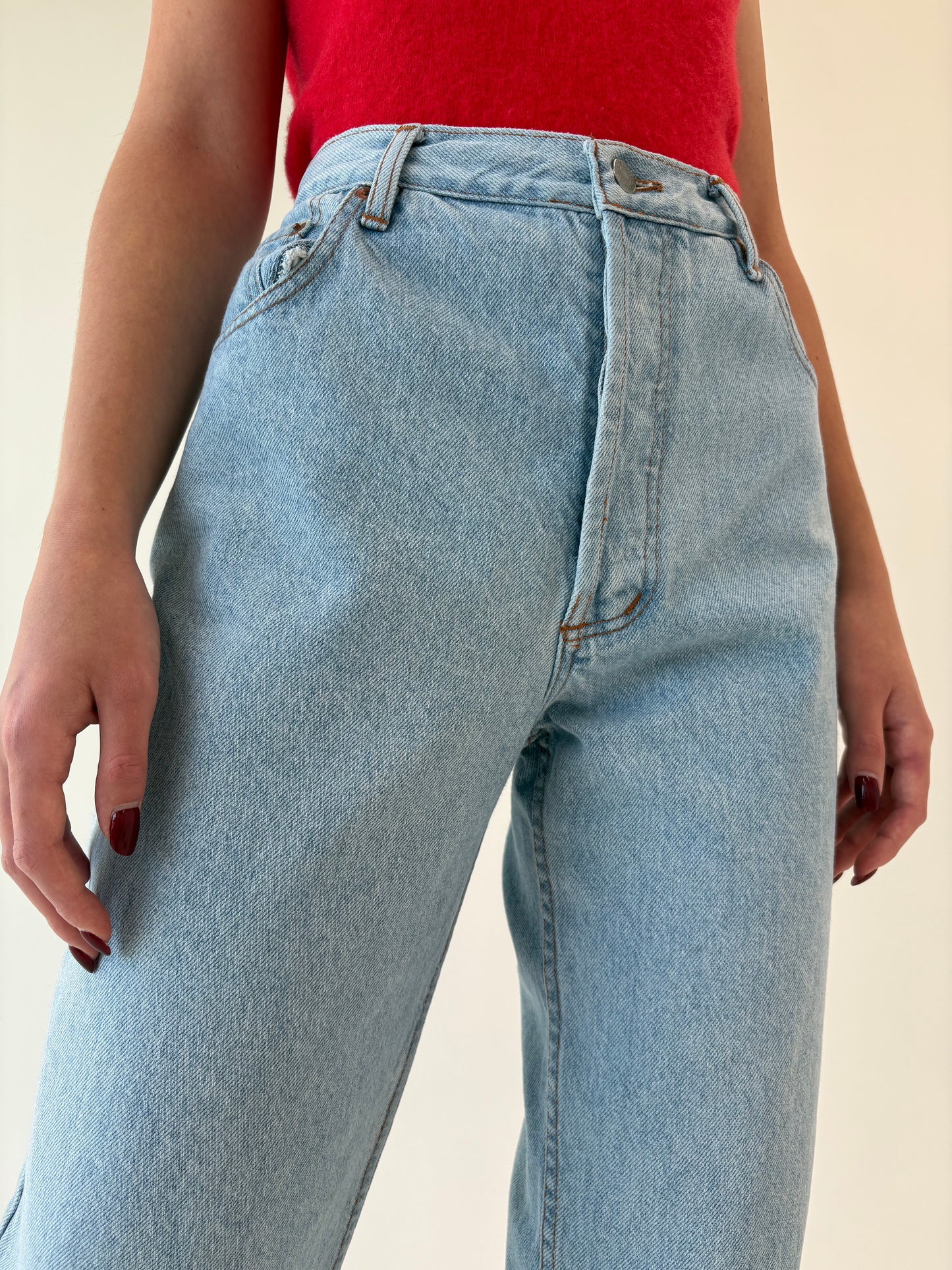 Jeans old vintage Levi’s 501 de colecție anii 80 mom fit