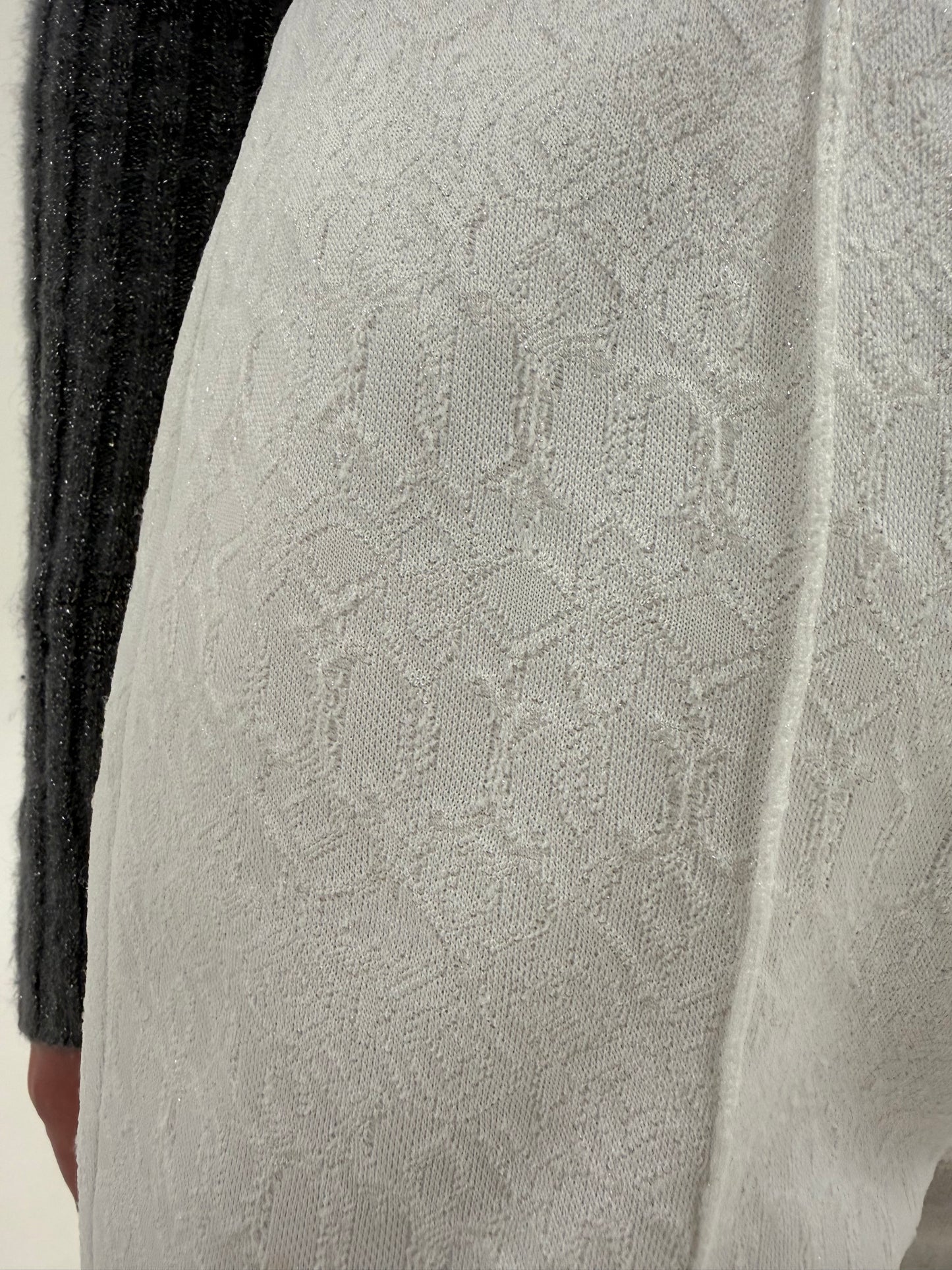 Pantaloni vintage din brocart cu inserții fine argintii și talie ultra înaltă