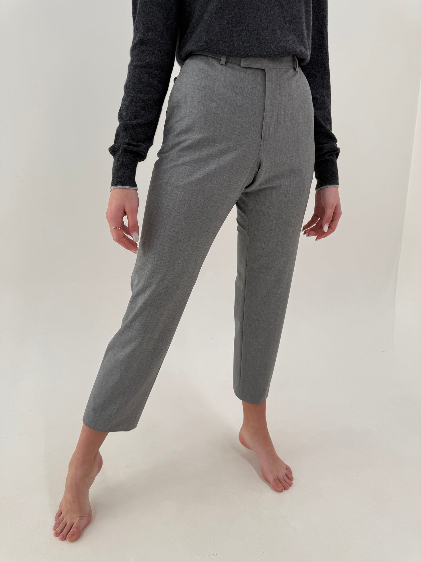 Pantaloni business Hugo Boss din stofita subțire de primăvară silver gray