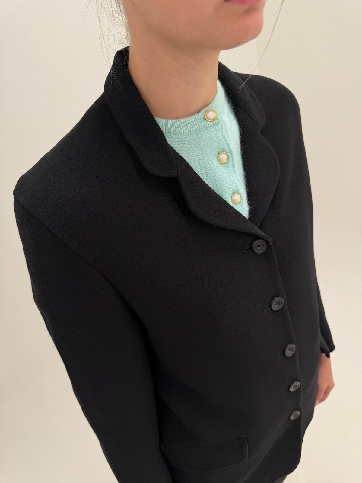Sacou negru clasic din wool crepe excepțional