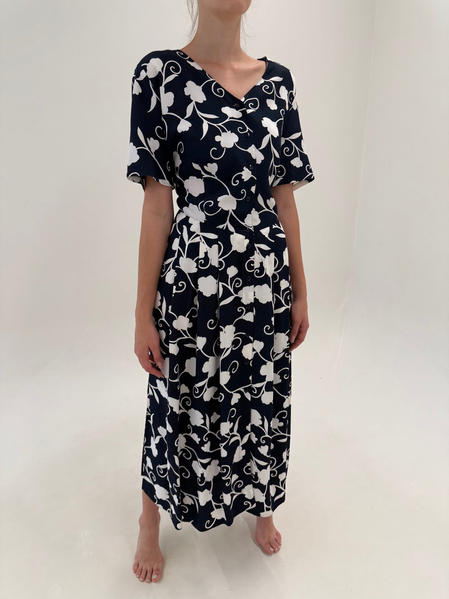 Rochie maxi Navy blue cambrata ușor cu talie reglabilă la spate