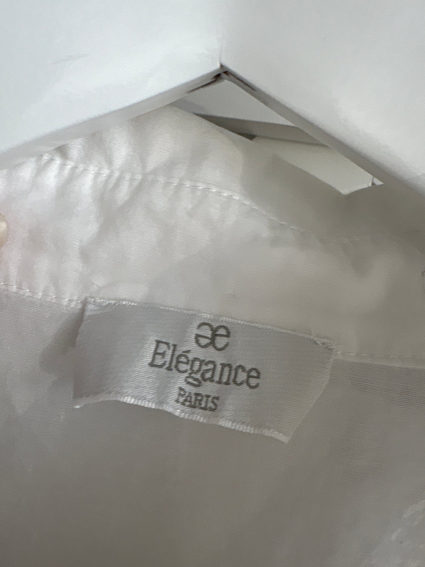 Cămașa in croi lejer ultra chic de brand luxury elegance din cel mai fin bumbac
