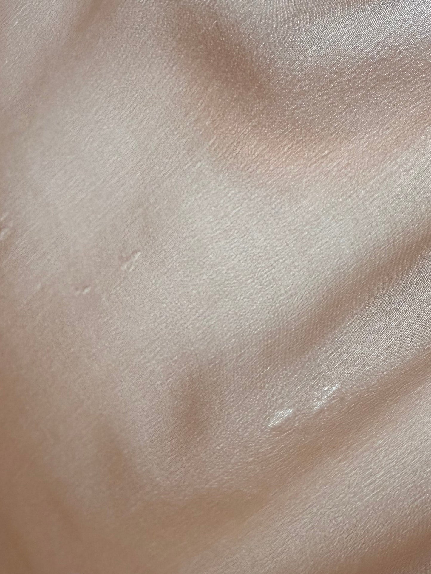 Rochie Miu Miu din mătase matuala nude în croi amplu drapat ultra confortabil