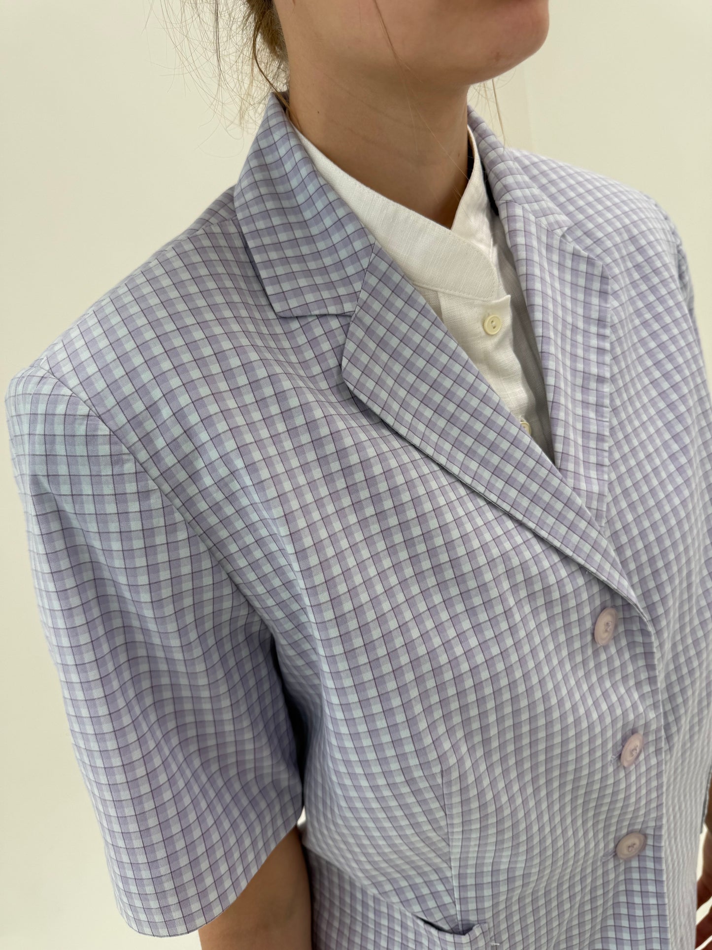Costum vintage gingham lavandă din panzica de bumbac cu pantaloni capri super în trend
