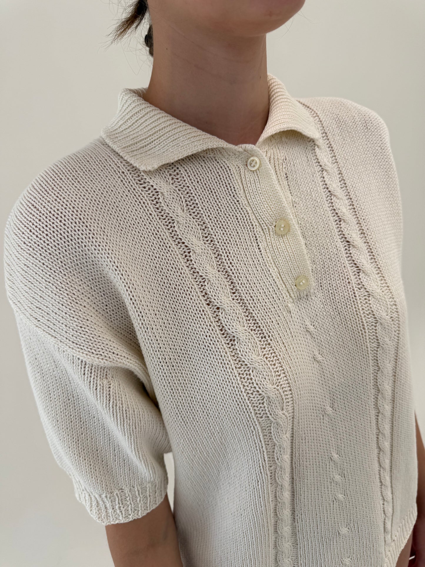 Top vintage poli din bumbac premium cu torsade off white