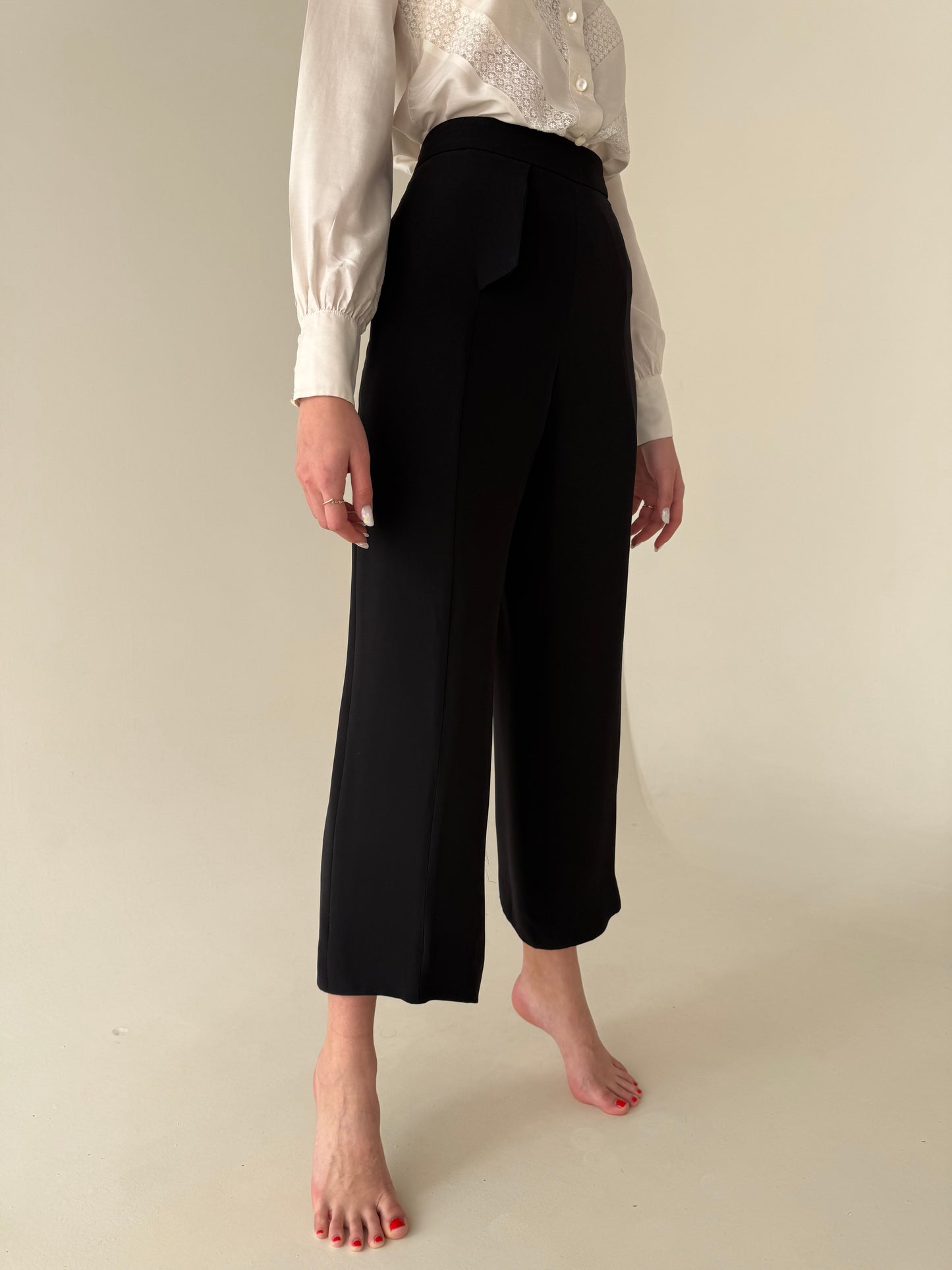 Pantaloni ultra luxury Giorgio Armani din mătase naturală