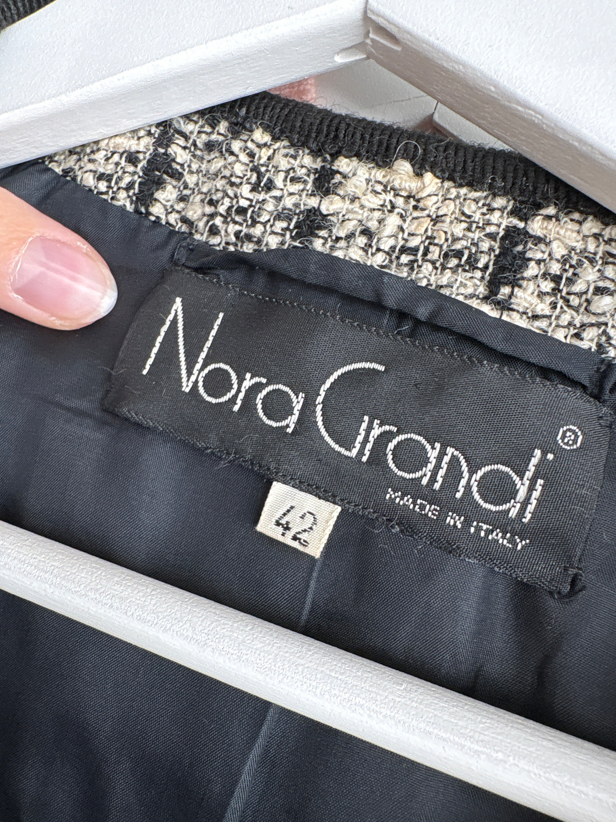 Sacou italian în stil Chanel din tweed excepțional în culori neutre din lana extrafina