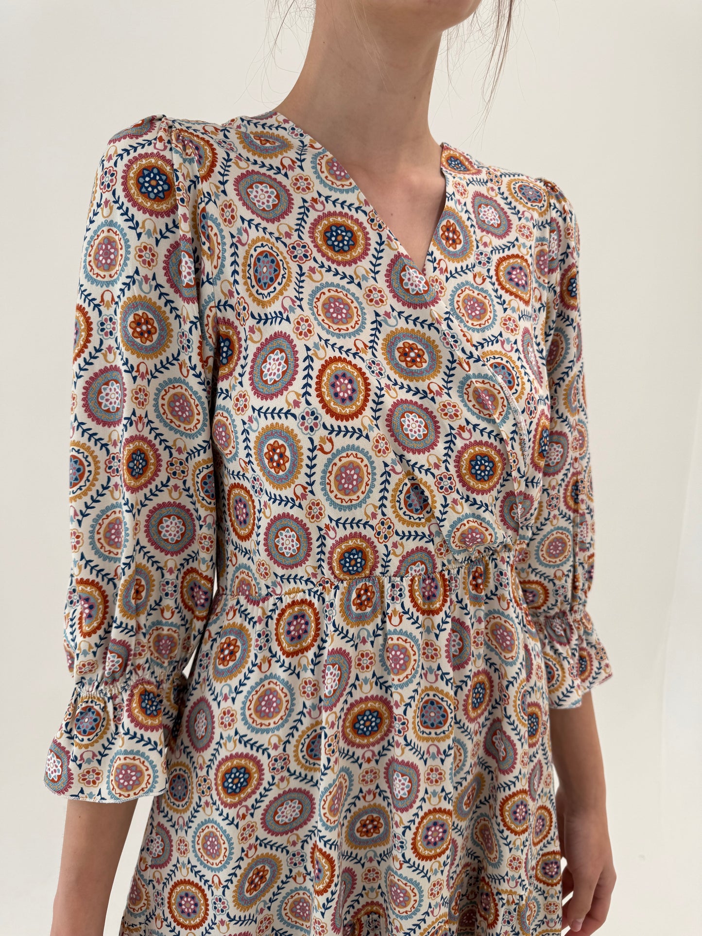 Rochie maxi ultra confort cu print în stil anii 70 și talie ultra înaltă elastică