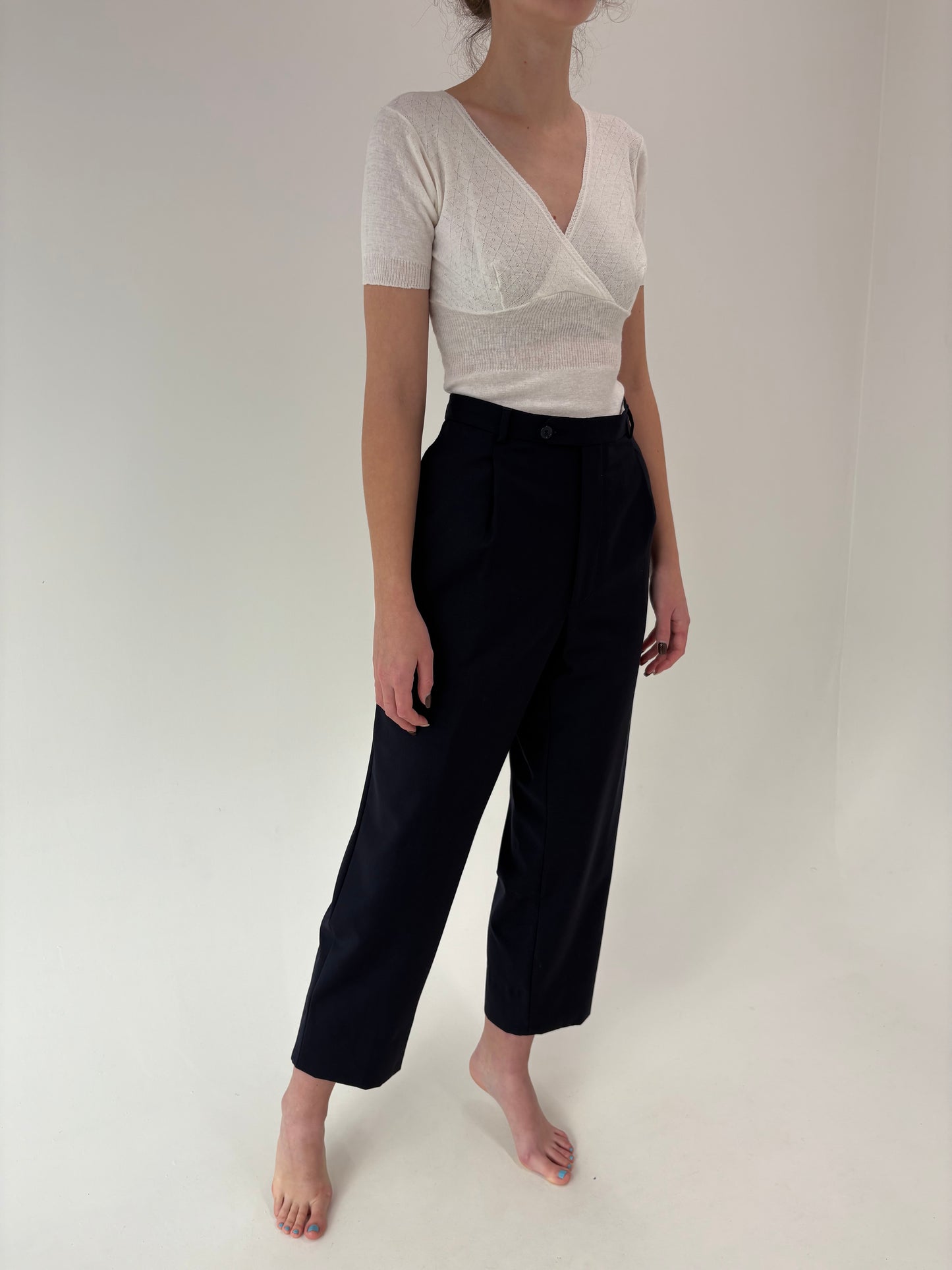 Pantaloni cu pense din lana worsted extrafina dark navy blue