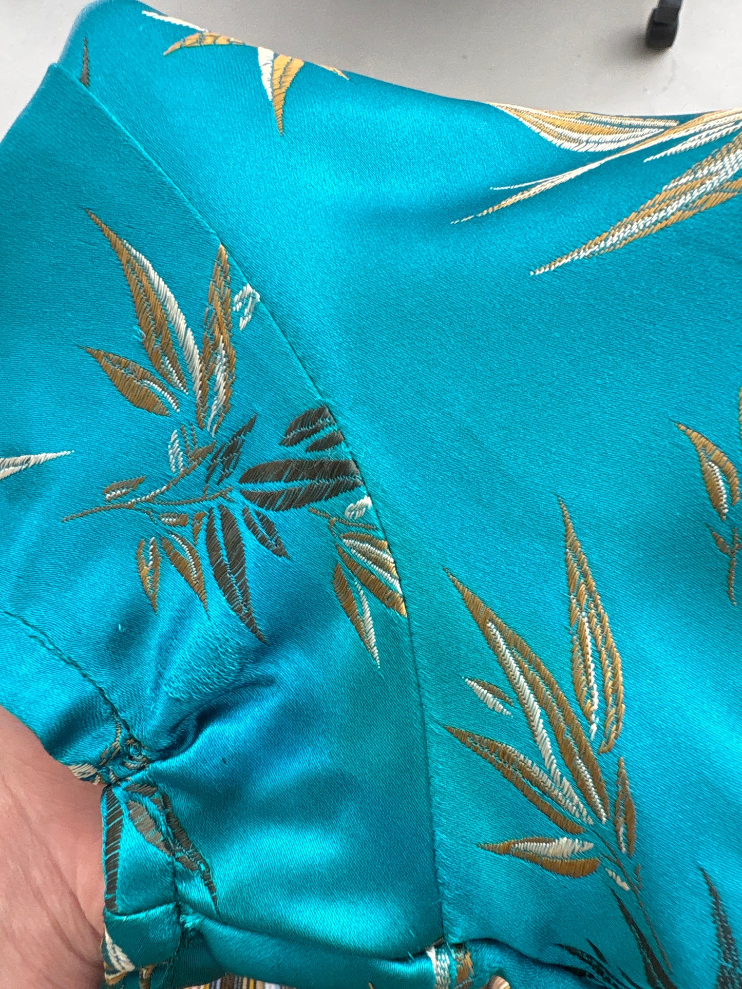 Top asiatic din jacquard superb de mătase naturală