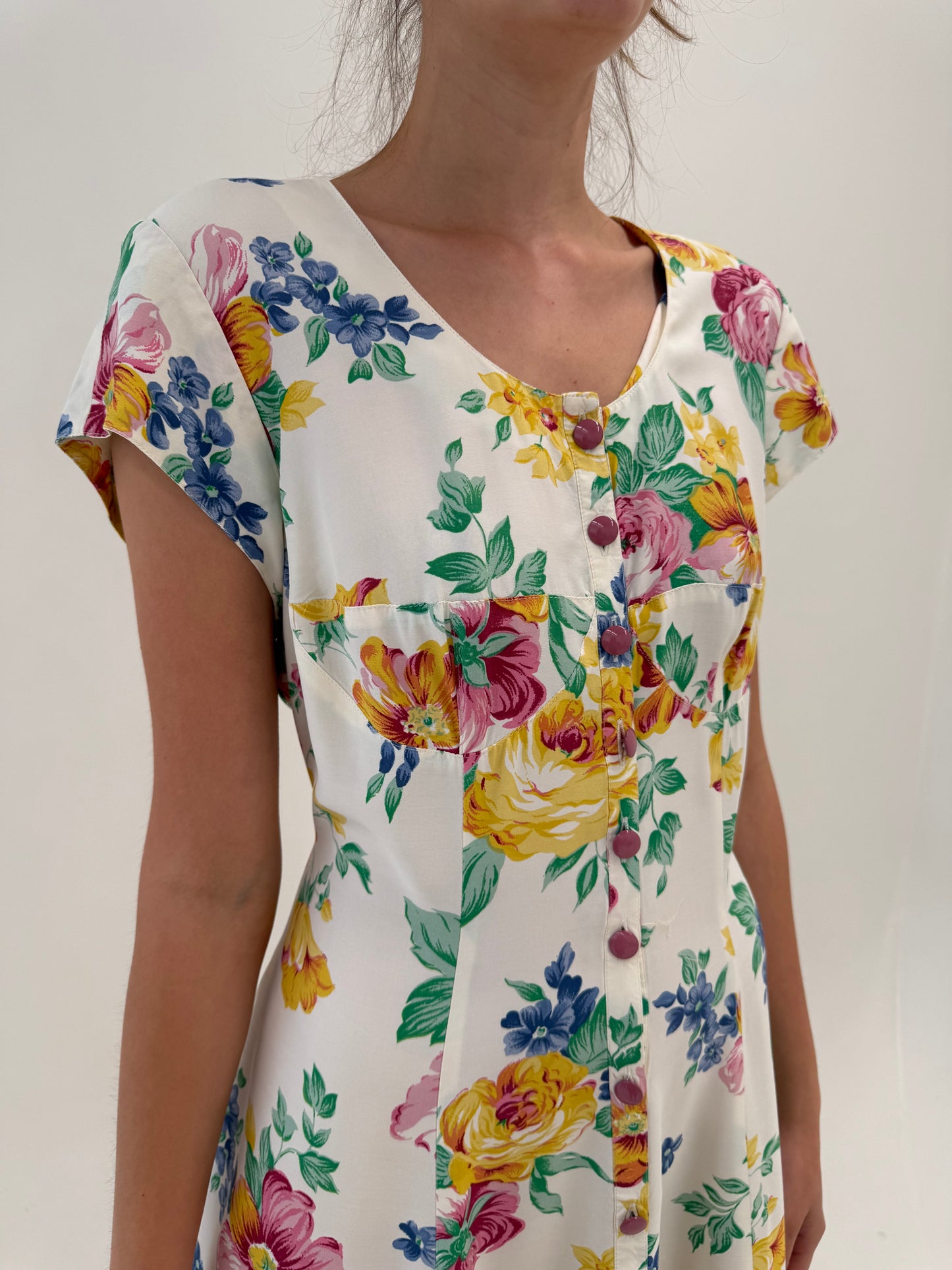 Rochie vintage maxi cu talie cambrata super vaporoasă și print floral superb