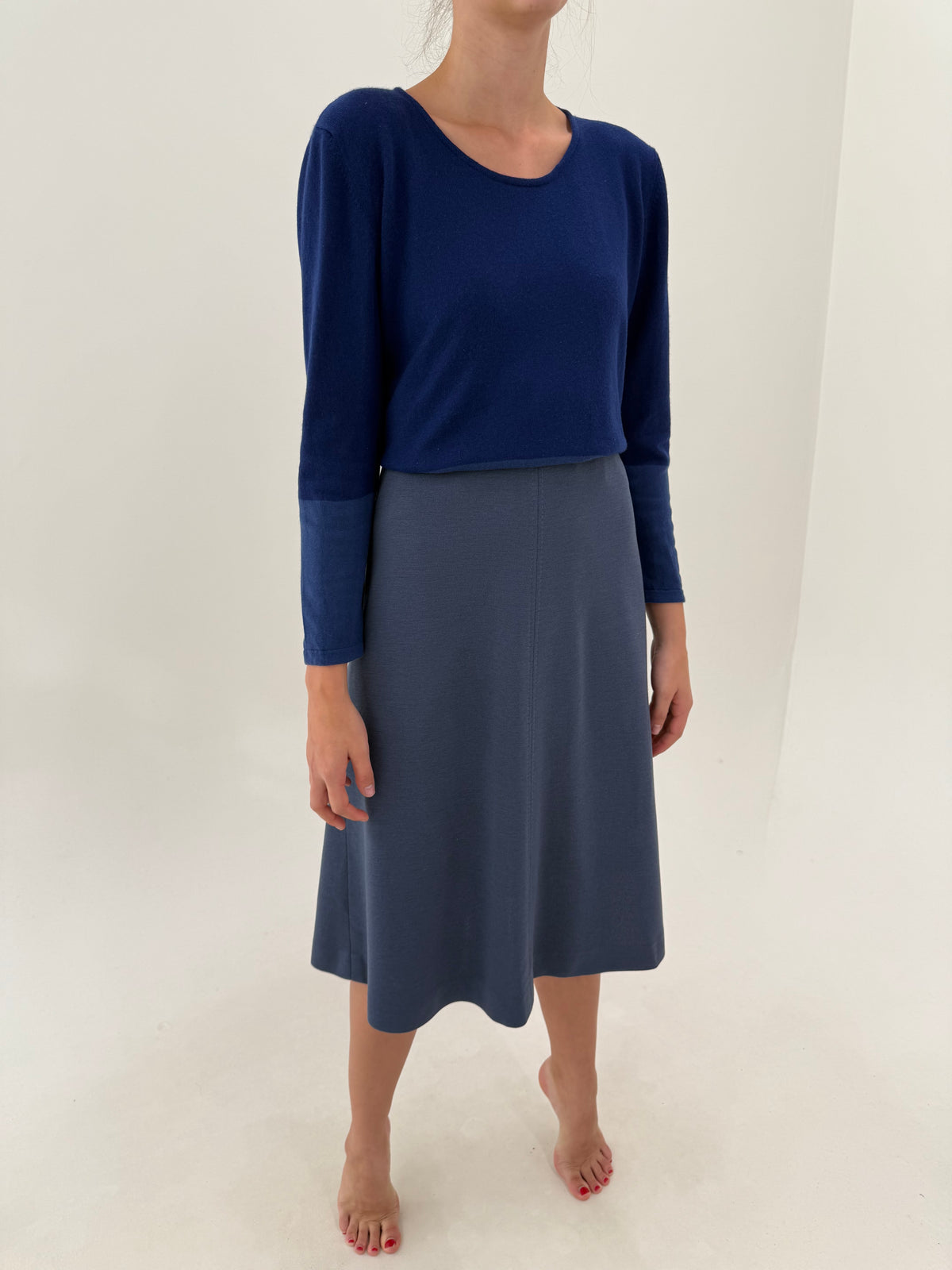 Fustă midi în bie din tricot dens de lana extrafina dusty jeans blue